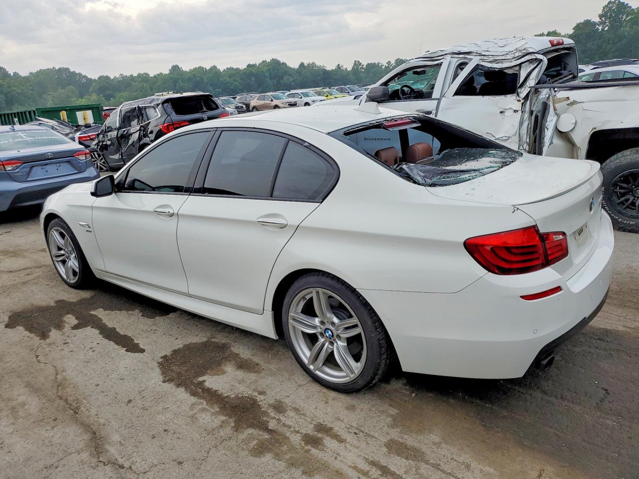 2011 Bmw 535 Xi White vin: WBAFU7C58BDU55959