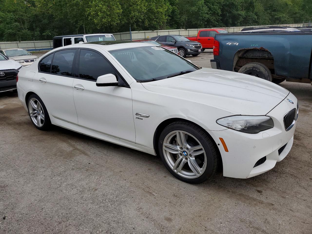2011 Bmw 535 Xi White vin: WBAFU7C58BDU55959