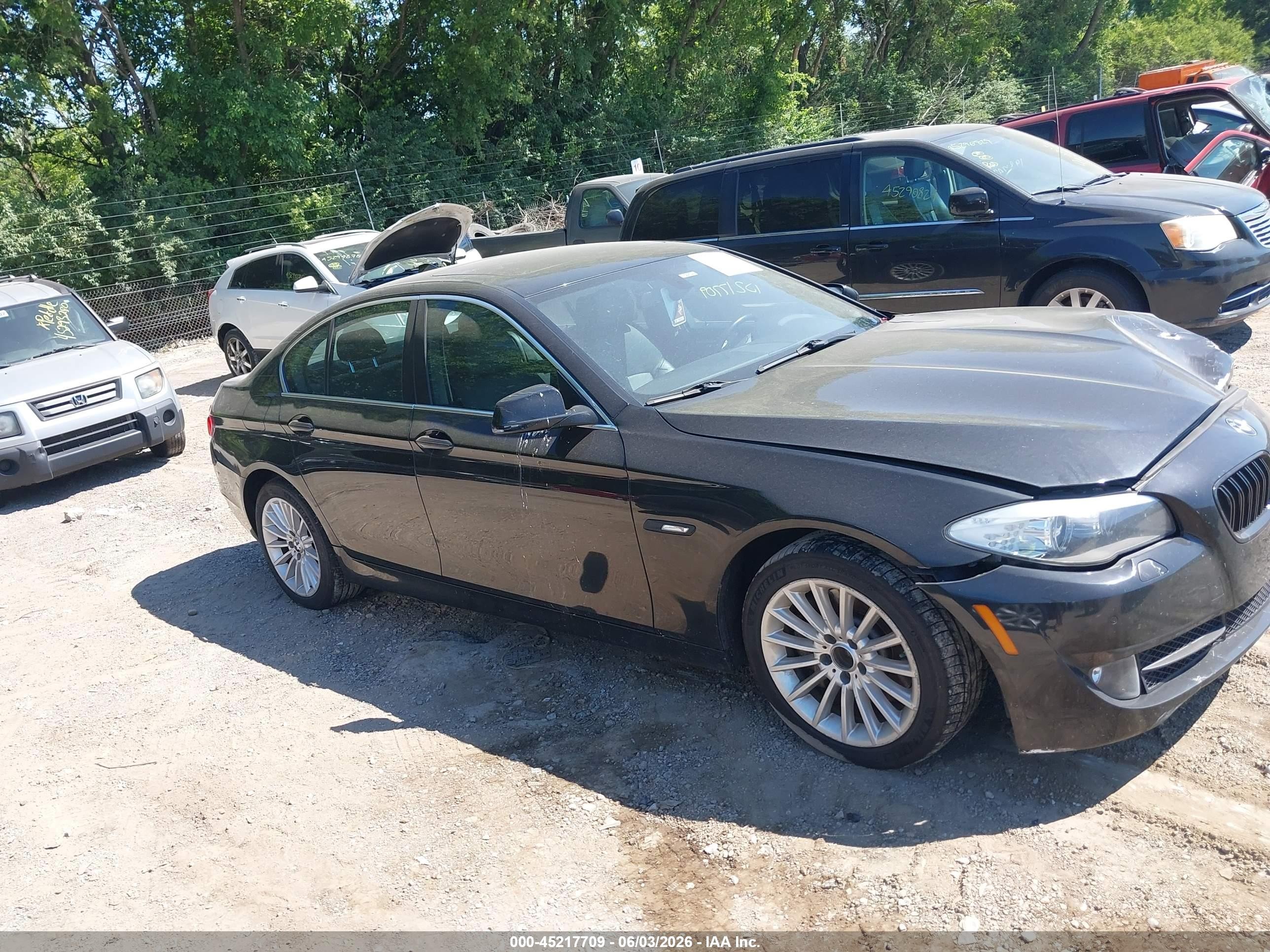 2013 Bmw 535i Xdrive Черный vin: WBAFU7C58DDU77186