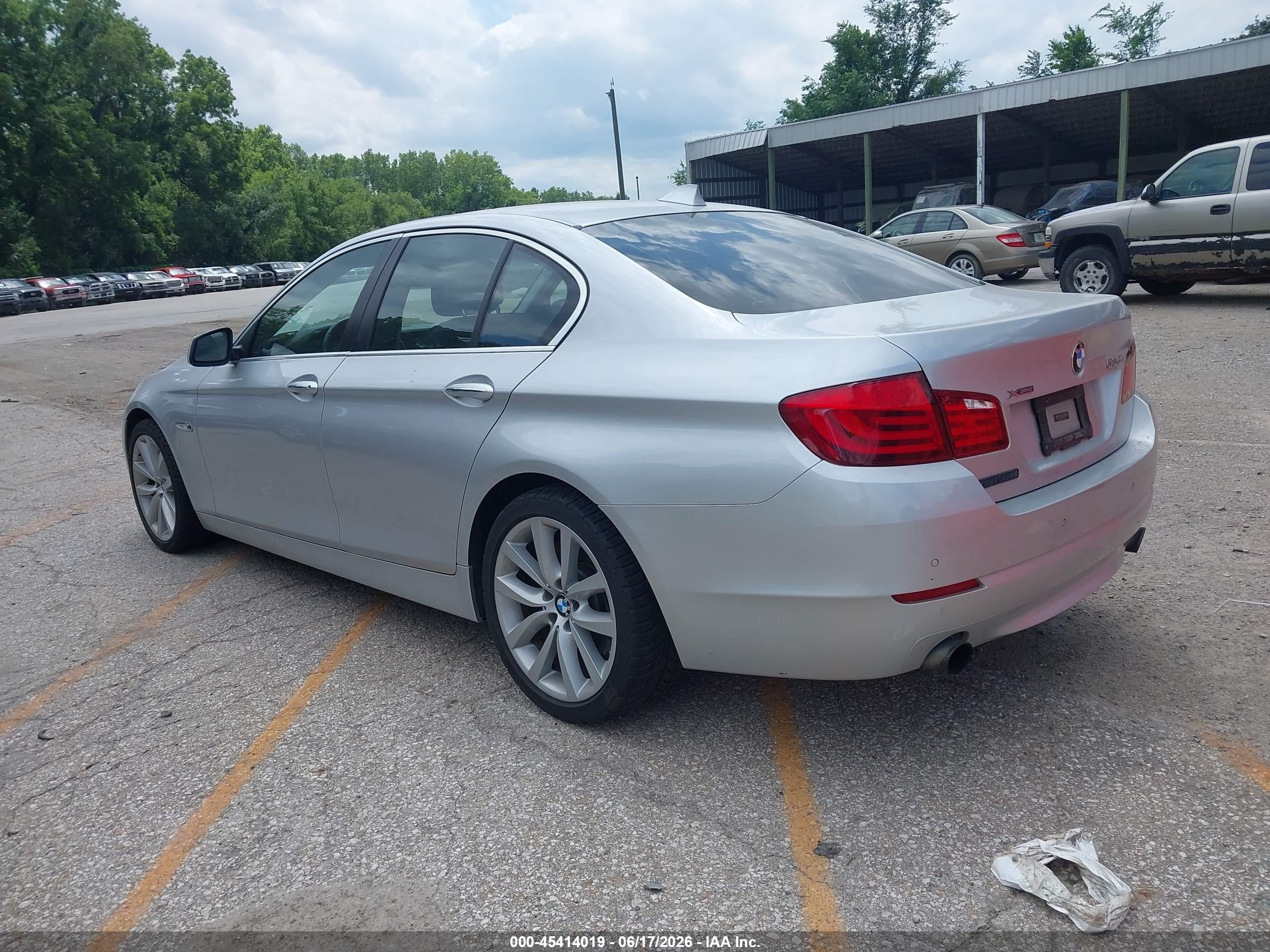 2013 Bmw 535i Xdrive Silver vin: WBAFU7C58DDU77902