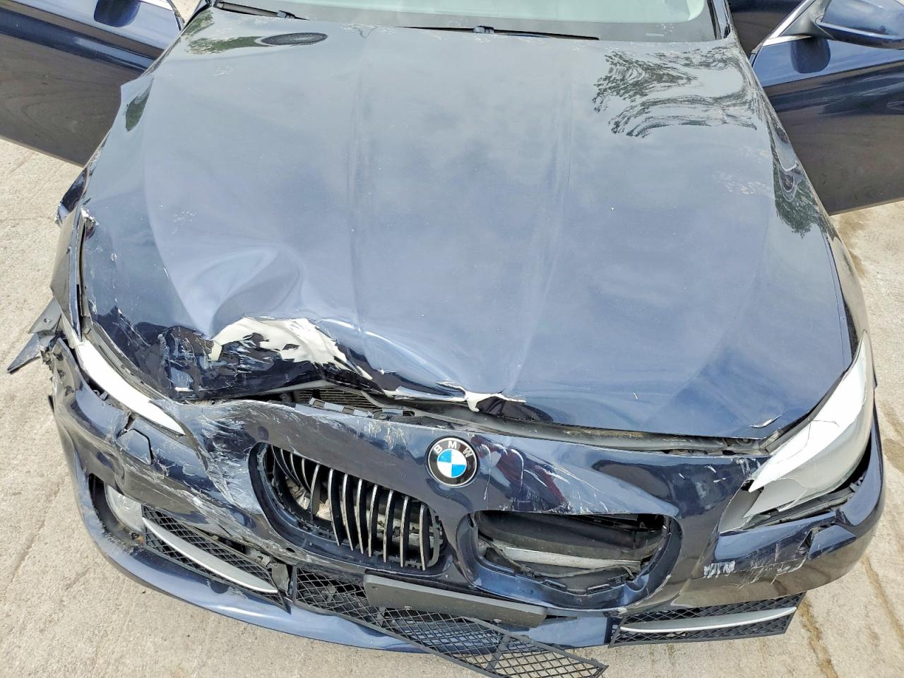 2011 Bmw 535 Xi Blue vin: WBAFU7C59BC781145