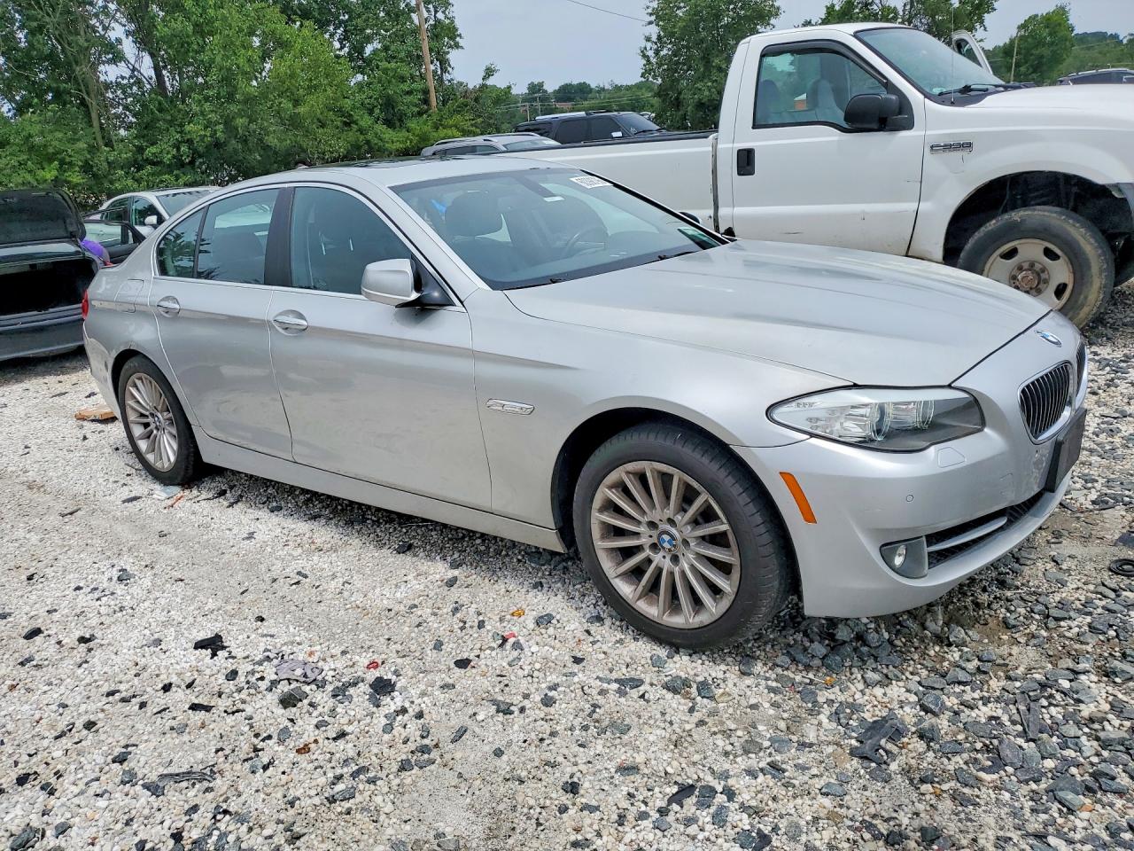 2011 Bmw 535 Xi Silver vin: WBAFU7C59BC781923
