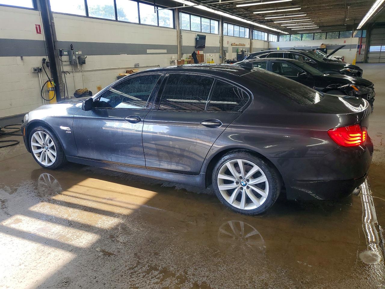 2011 Bmw 535 Xi Gray vin: WBAFU7C59BC873209