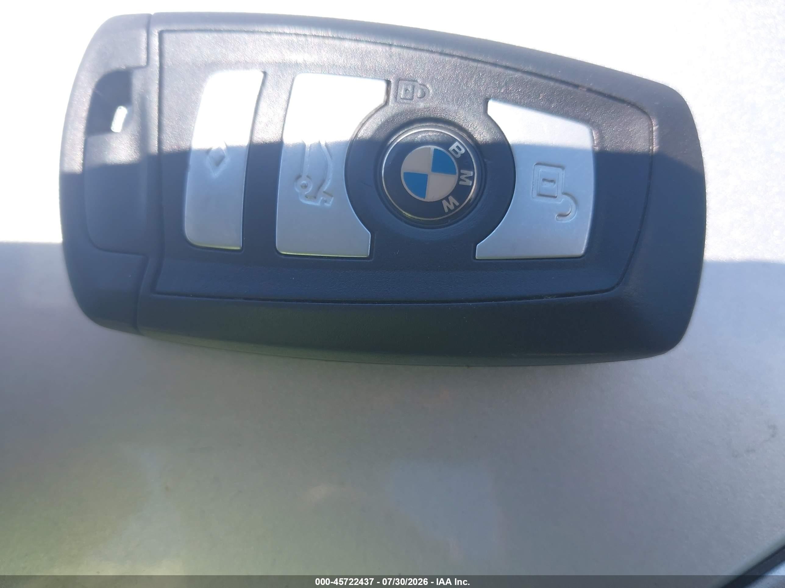 2011 Bmw 535i Xdrive Blue vin: WBAFU7C59BC874215