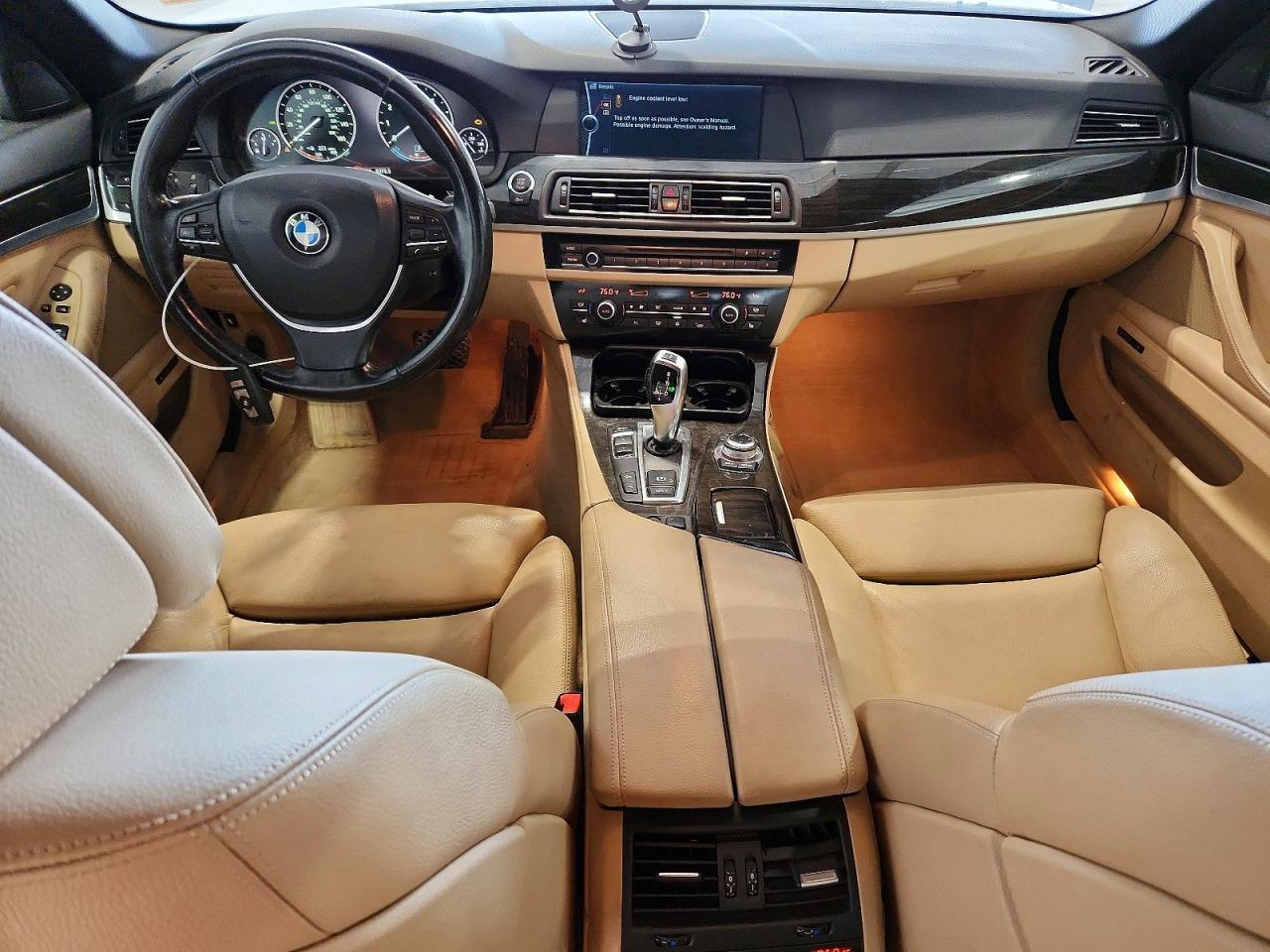 2012 Bmw 535 Xi White vin: WBAFU7C59CDU56796