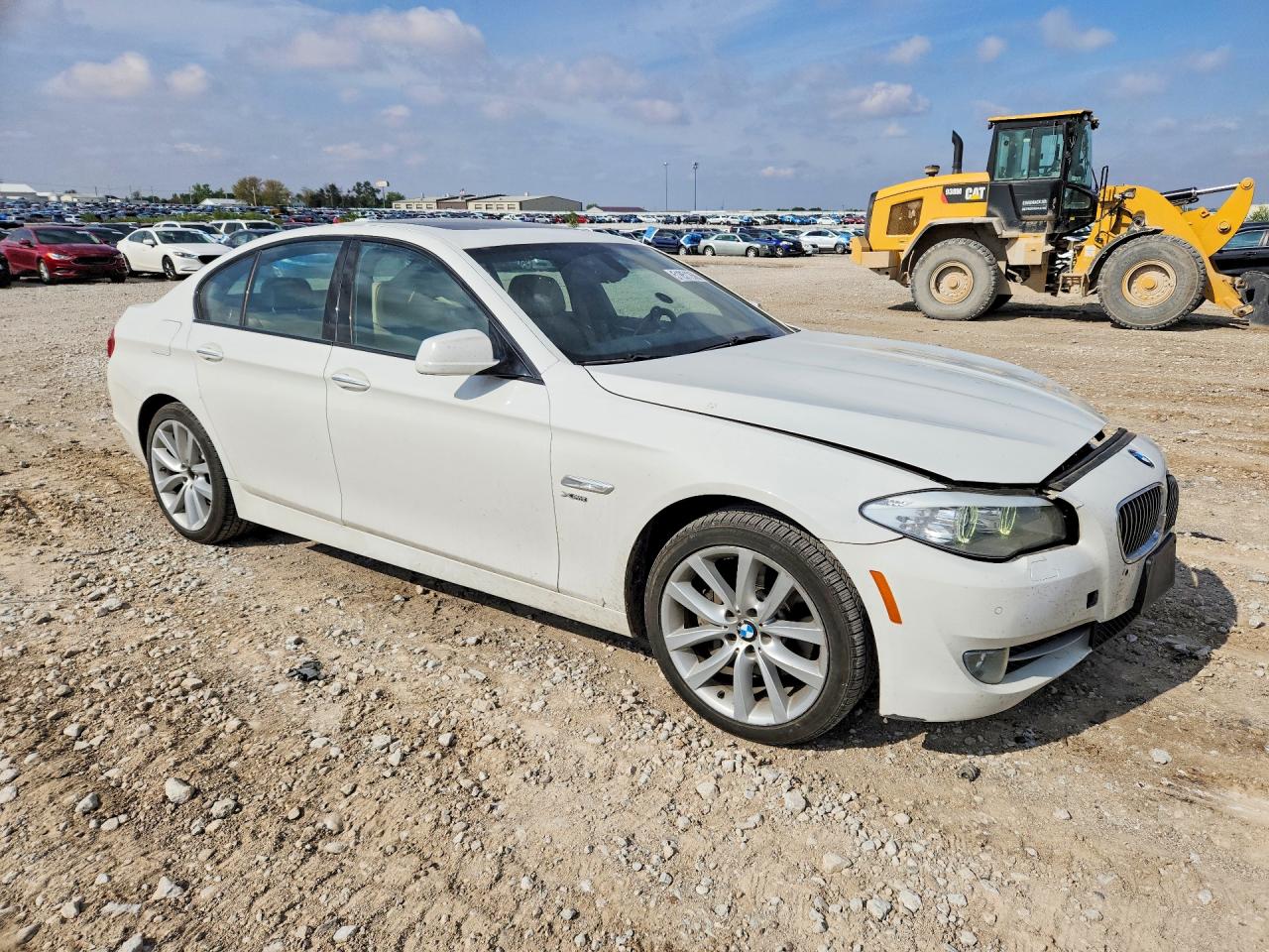 2012 Bmw 535 Xi White vin: WBAFU7C59CDU56796