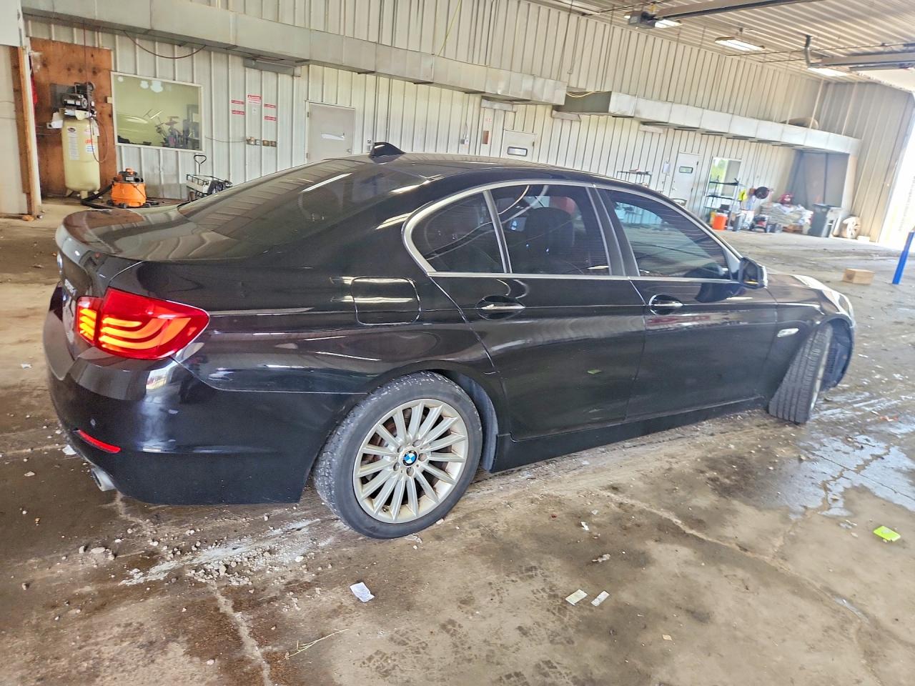 2013 Bmw 535 Xi Black vin: WBAFU7C59DDU71980