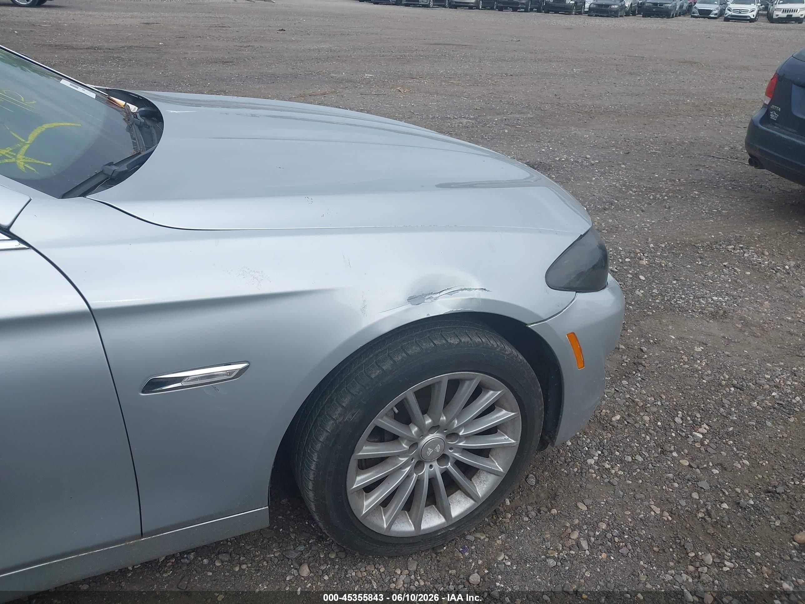 2012 Bmw 535i Xdrive Silver vin: WBAFU7C5XCDU57150