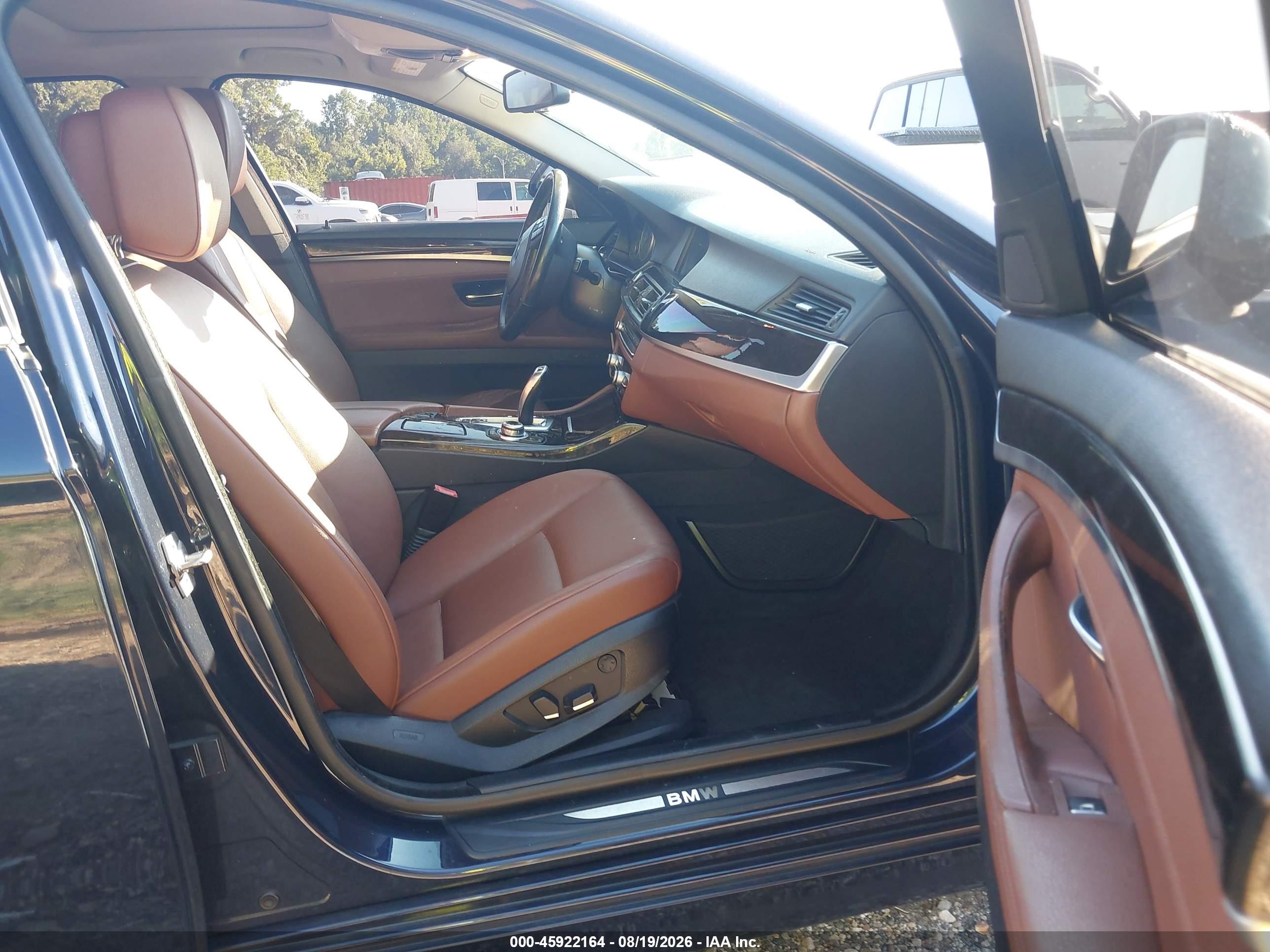 2012 Bmw 535i Xdrive Dark Blue vin: WBAFU7C5XCDU63949