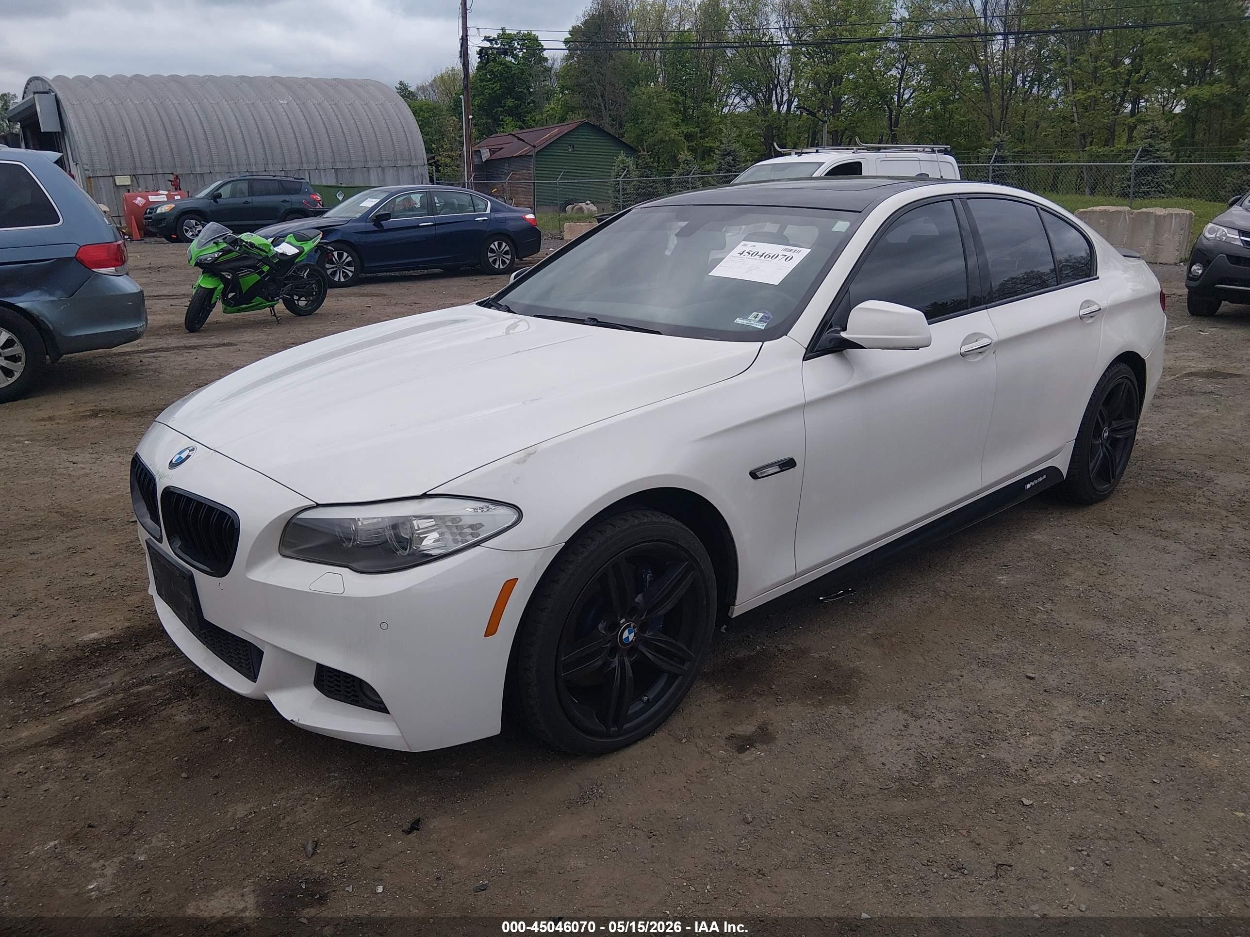 2013 Bmw 535i Xdrive White vin: WBAFU7C5XDDU69767