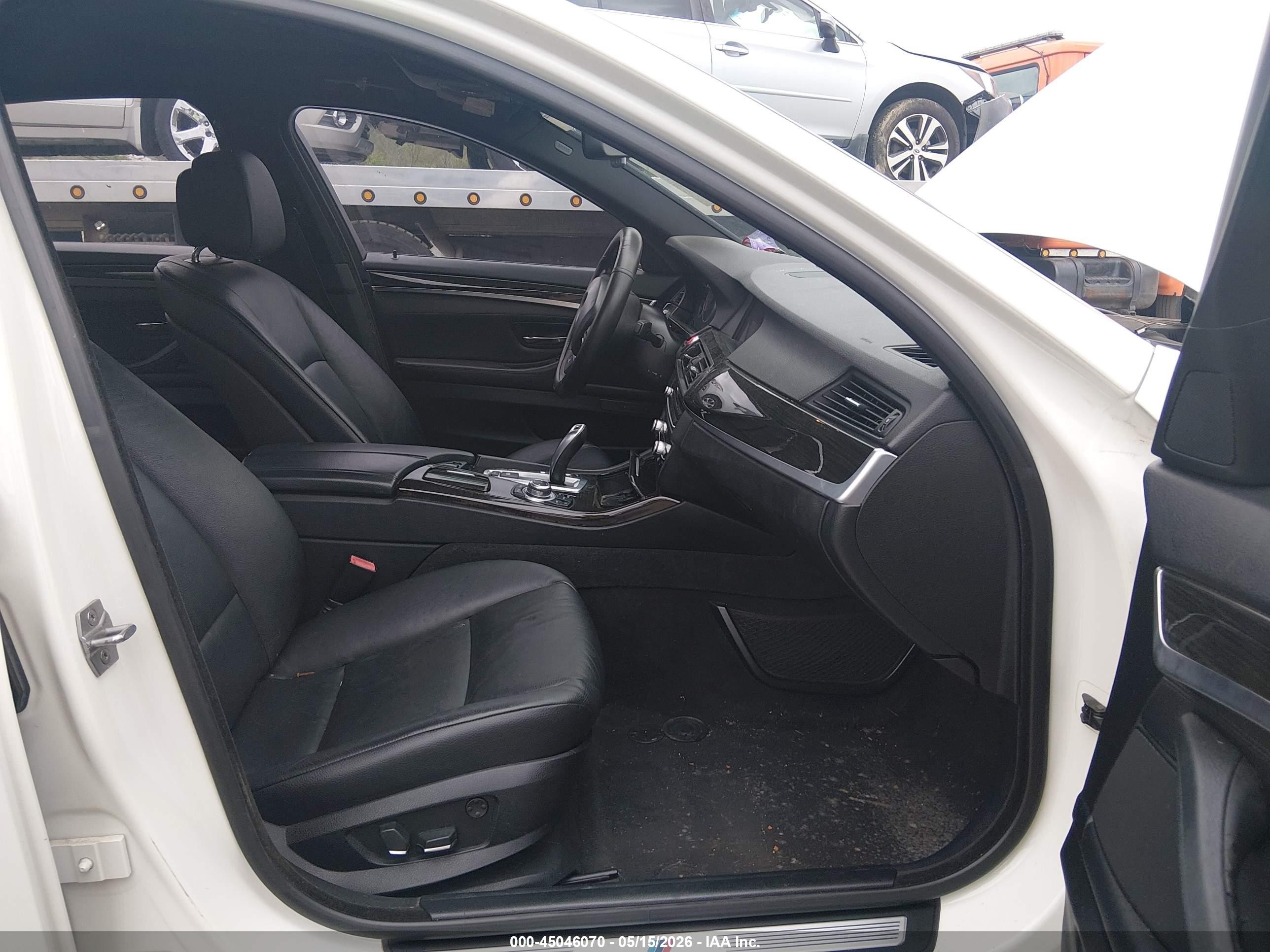 2013 Bmw 535i Xdrive White vin: WBAFU7C5XDDU69767