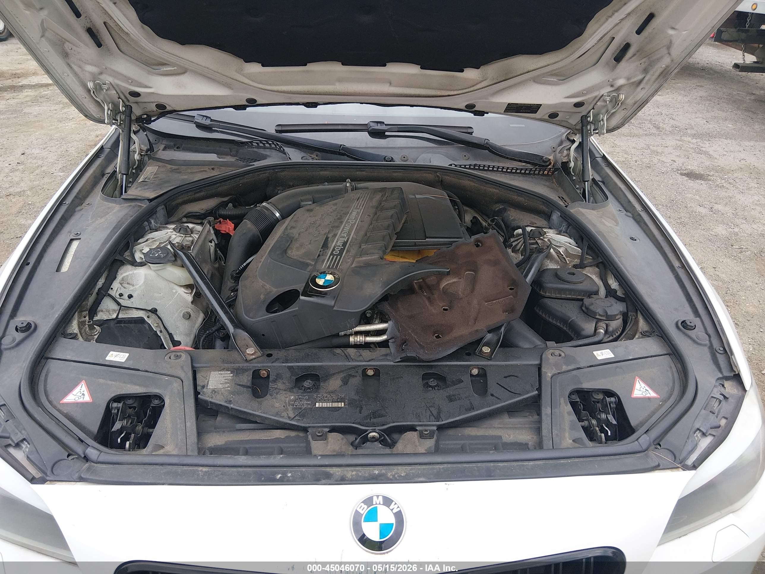 2013 Bmw 535i Xdrive White vin: WBAFU7C5XDDU69767