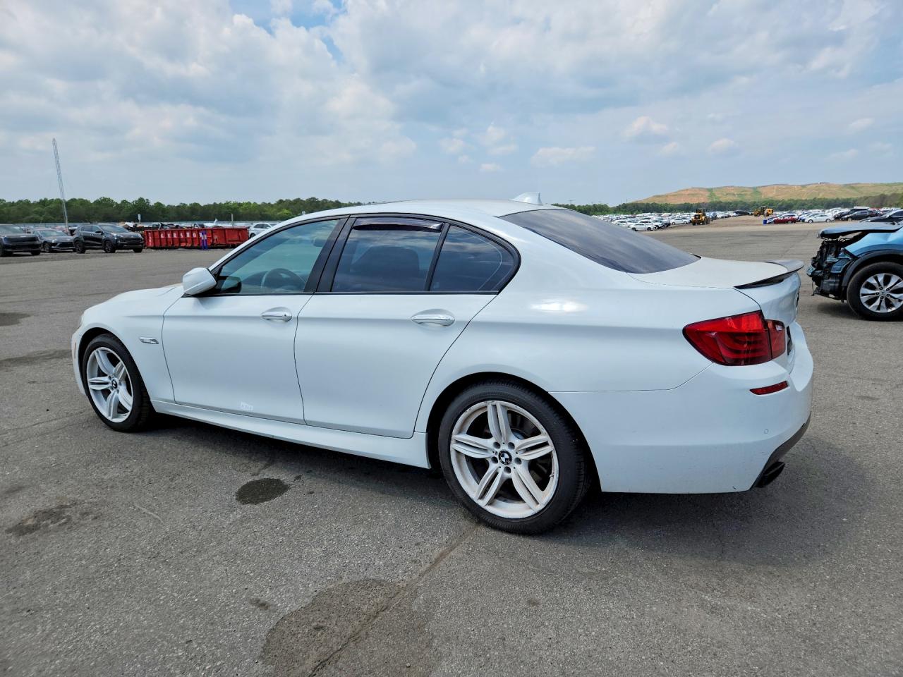 2011 Bmw 550 Xi White vin: WBAFU9C51BC786741