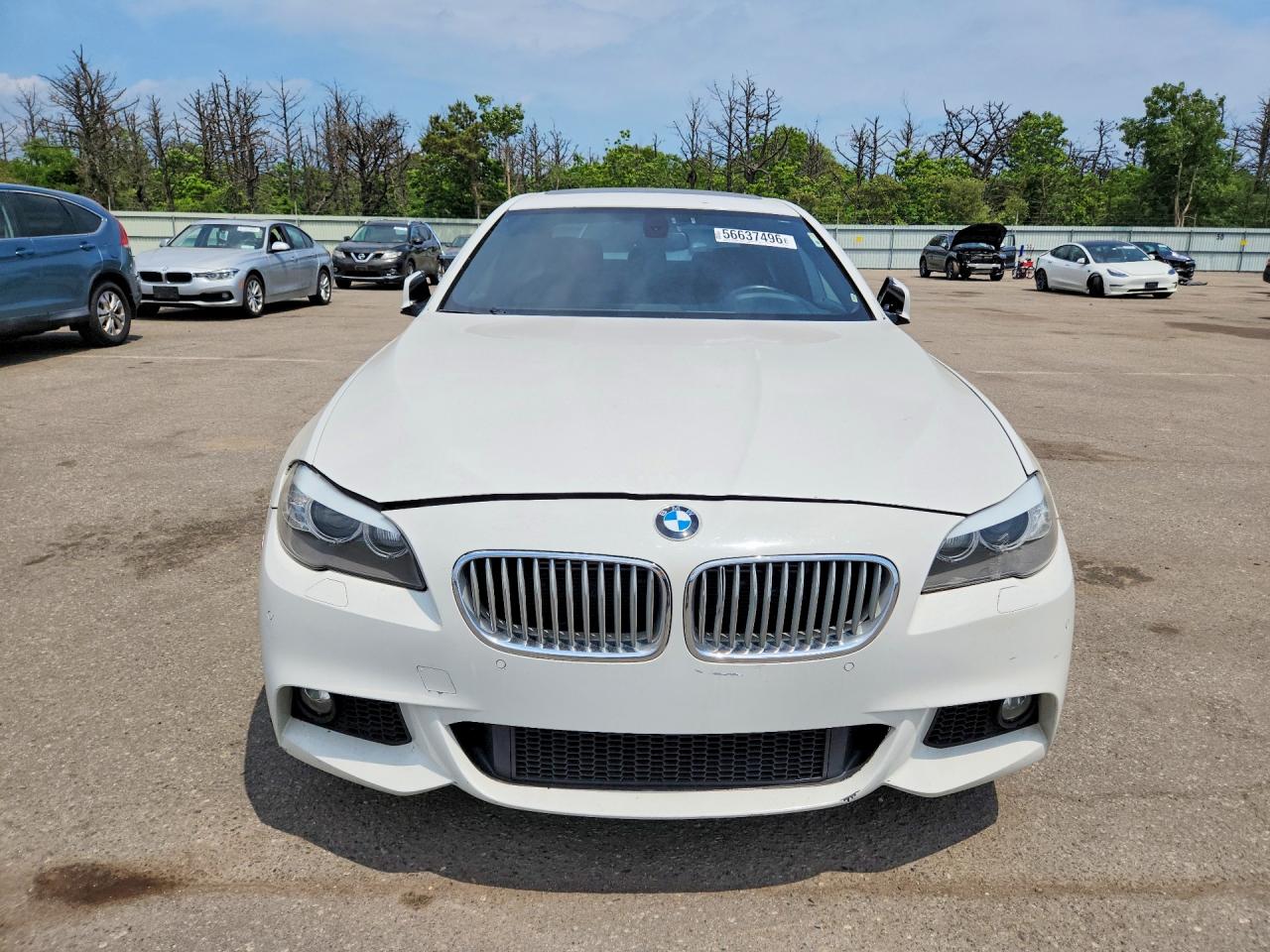 2011 Bmw 550 Xi White vin: WBAFU9C51BC786741