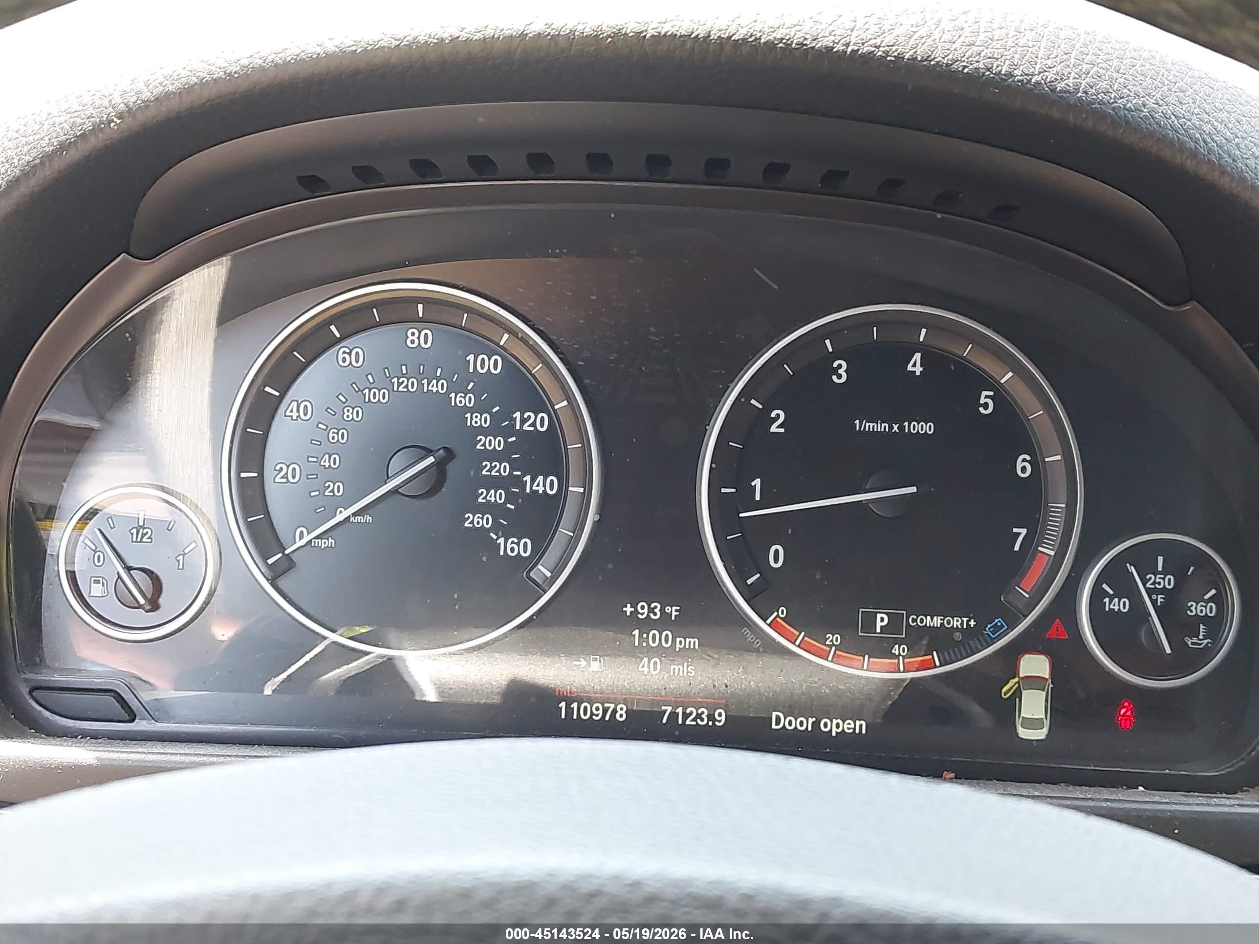2012 Bmw 550i Xdrive Серый vin: WBAFU9C51CC787597