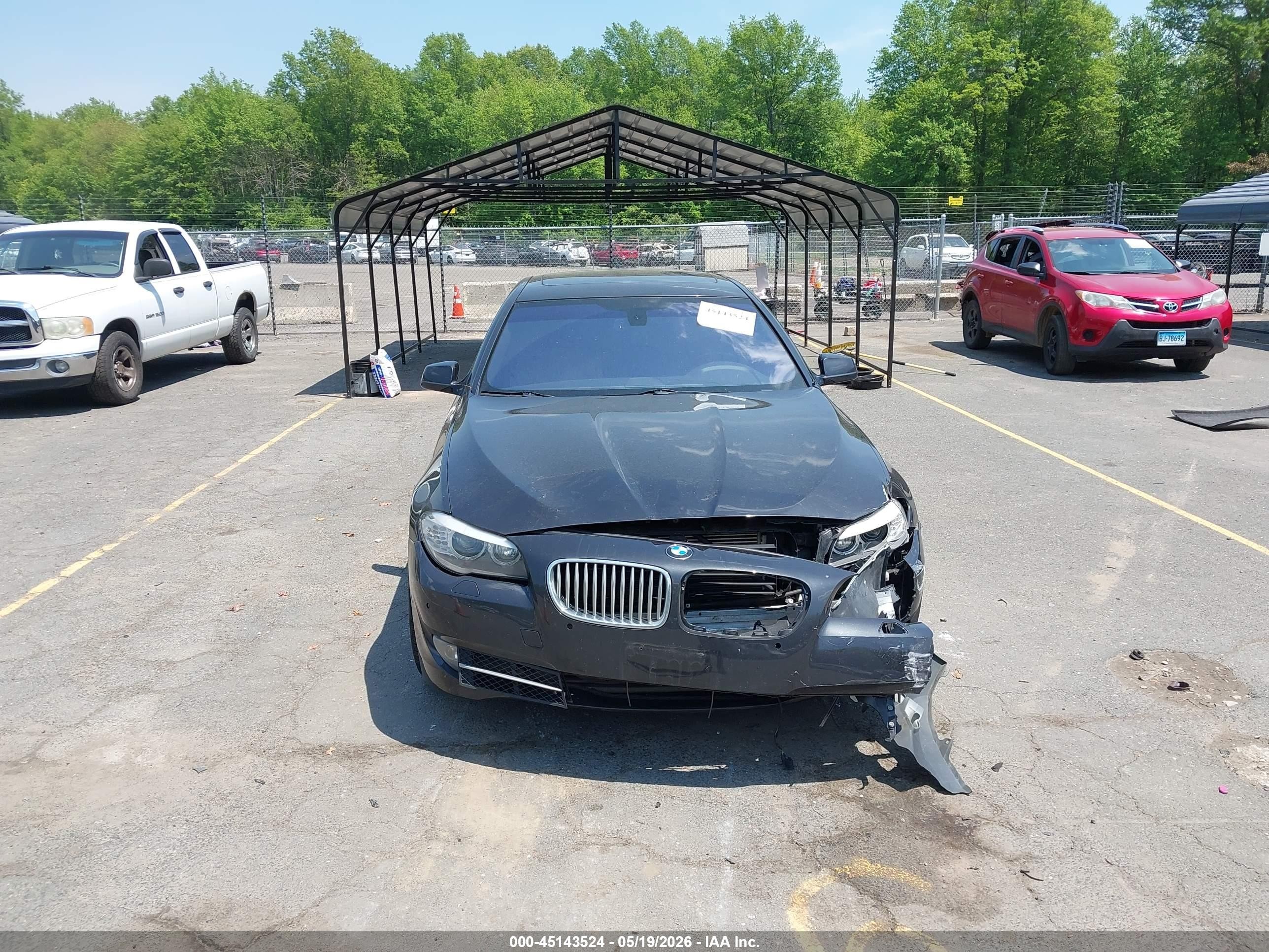 2012 Bmw 550i Xdrive Серый vin: WBAFU9C51CC787597