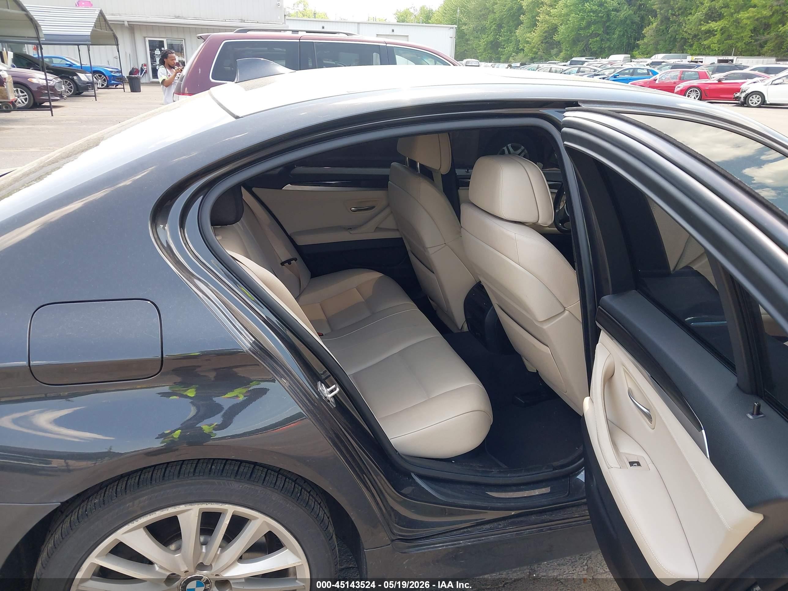 2012 Bmw 550i Xdrive Серый vin: WBAFU9C51CC787597