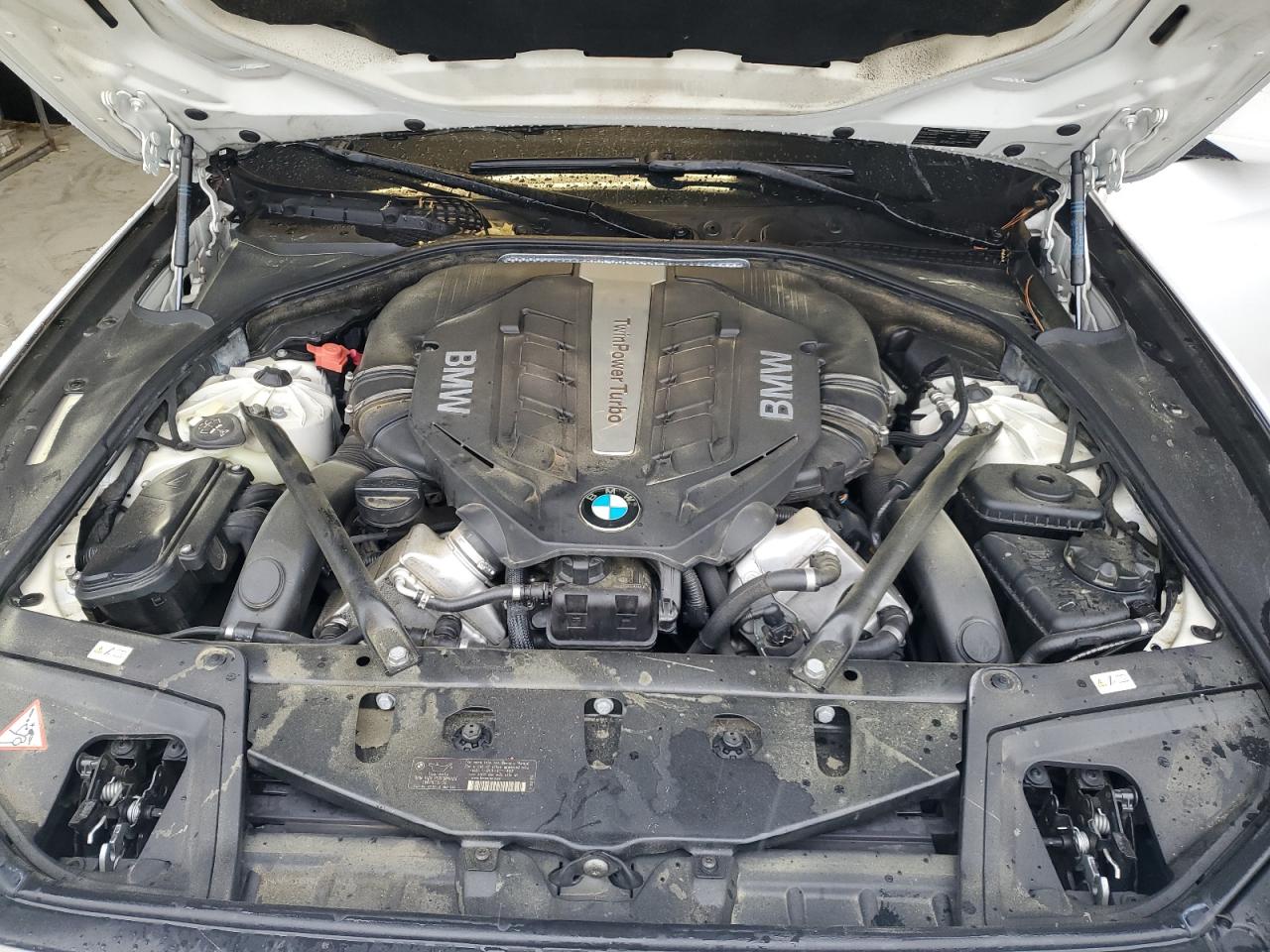 2013 Bmw 550 Xi White vin: WBAFU9C52DDY71519 Damage: Module, Broken, Replacement Required