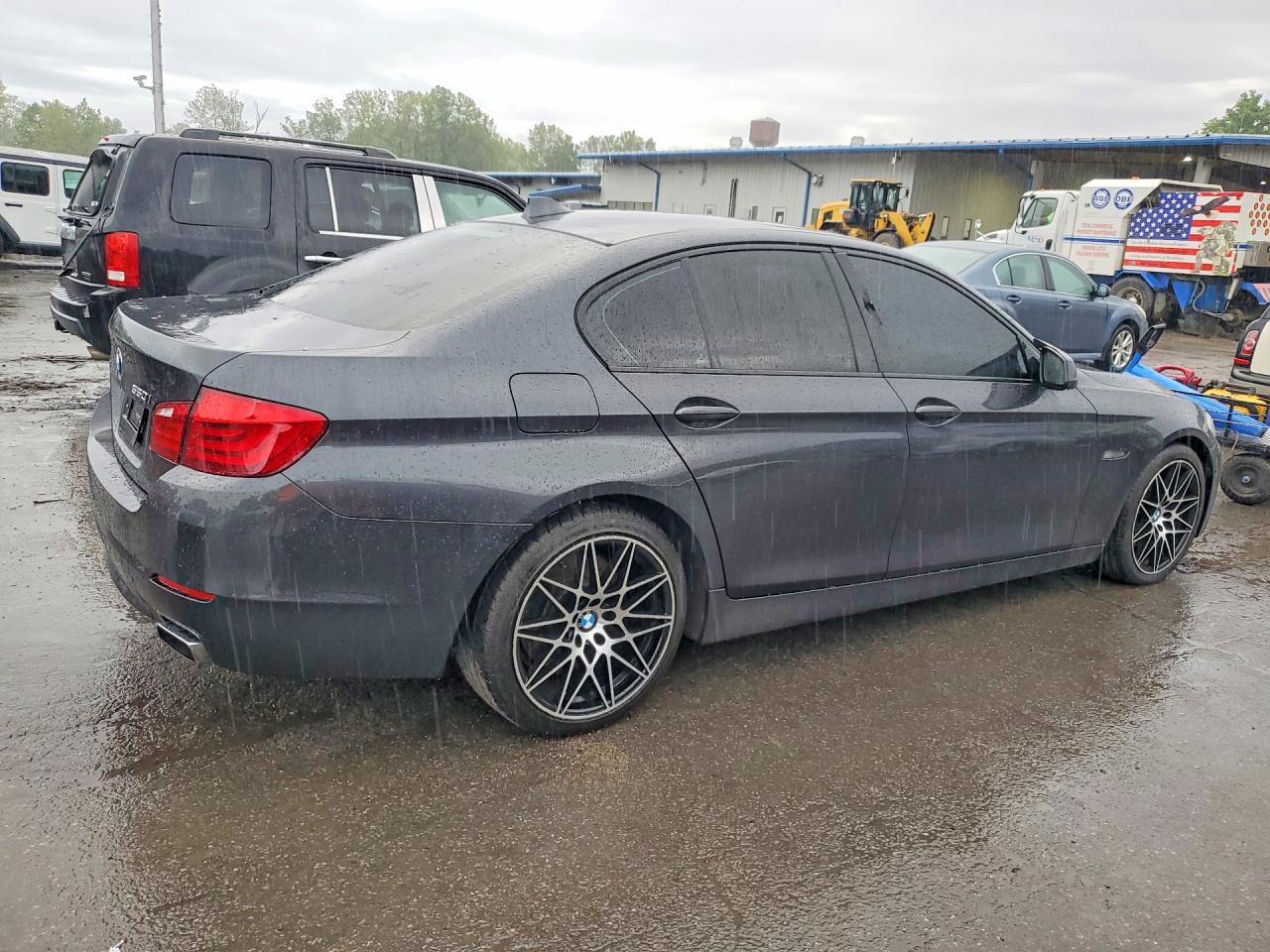 2011 Bmw 550 Xi Gray vin: WBAFU9C54BC785857