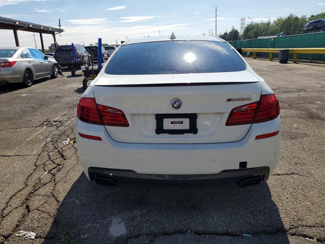 2012 Bmw 550 Xi White vin: WBAFU9C54CDY70046