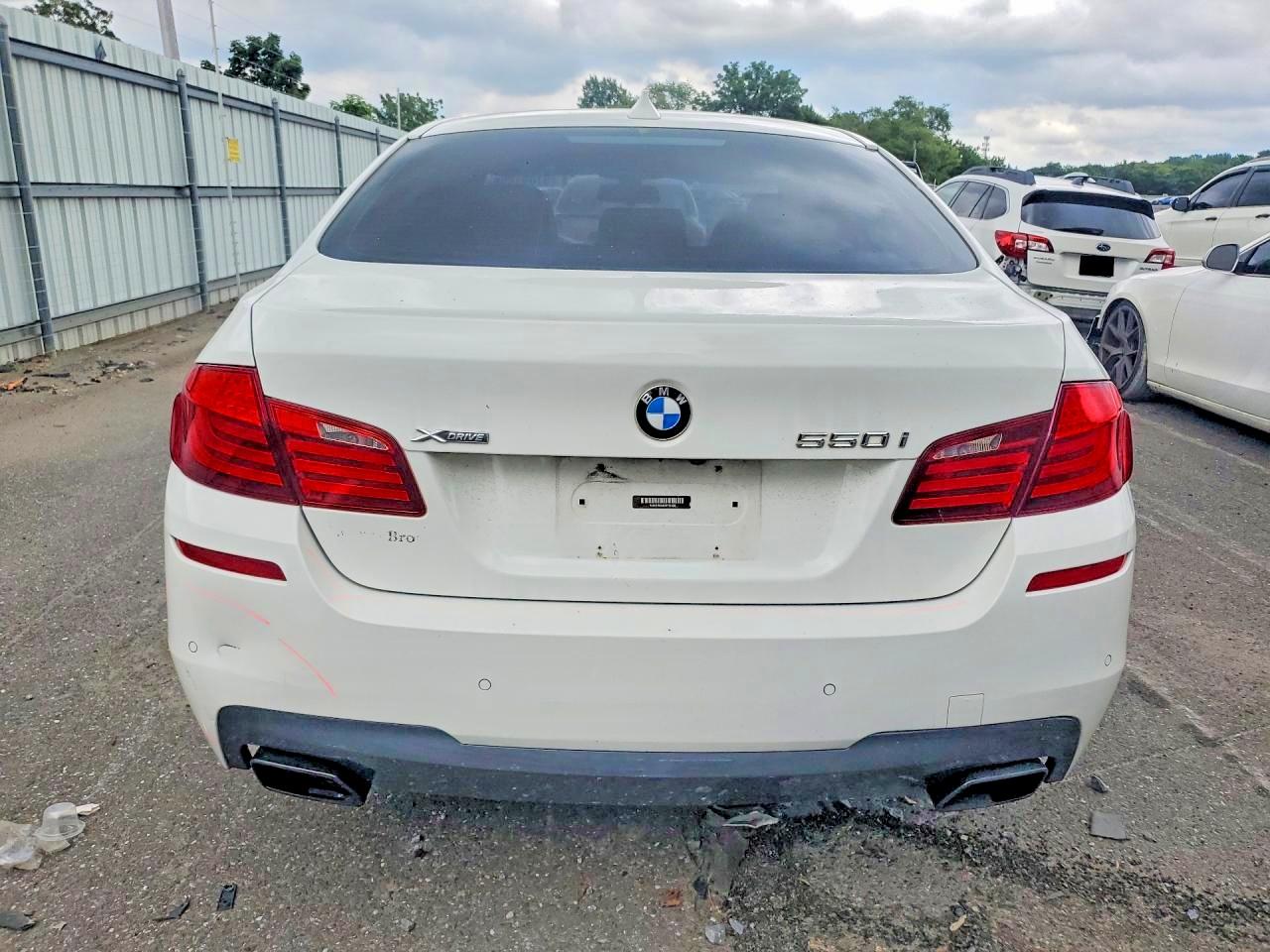 2013 Bmw 550 Xi White vin: WBAFU9C54DDY72400