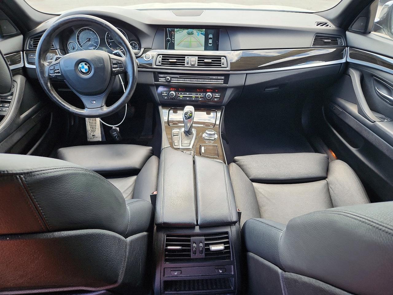 2011 Bmw 550 Xi White vin: WBAFU9C57BC786176