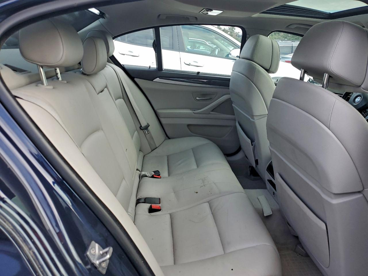 2011 Bmw 550 Xi Blue vin: WBAFU9C59BC786745