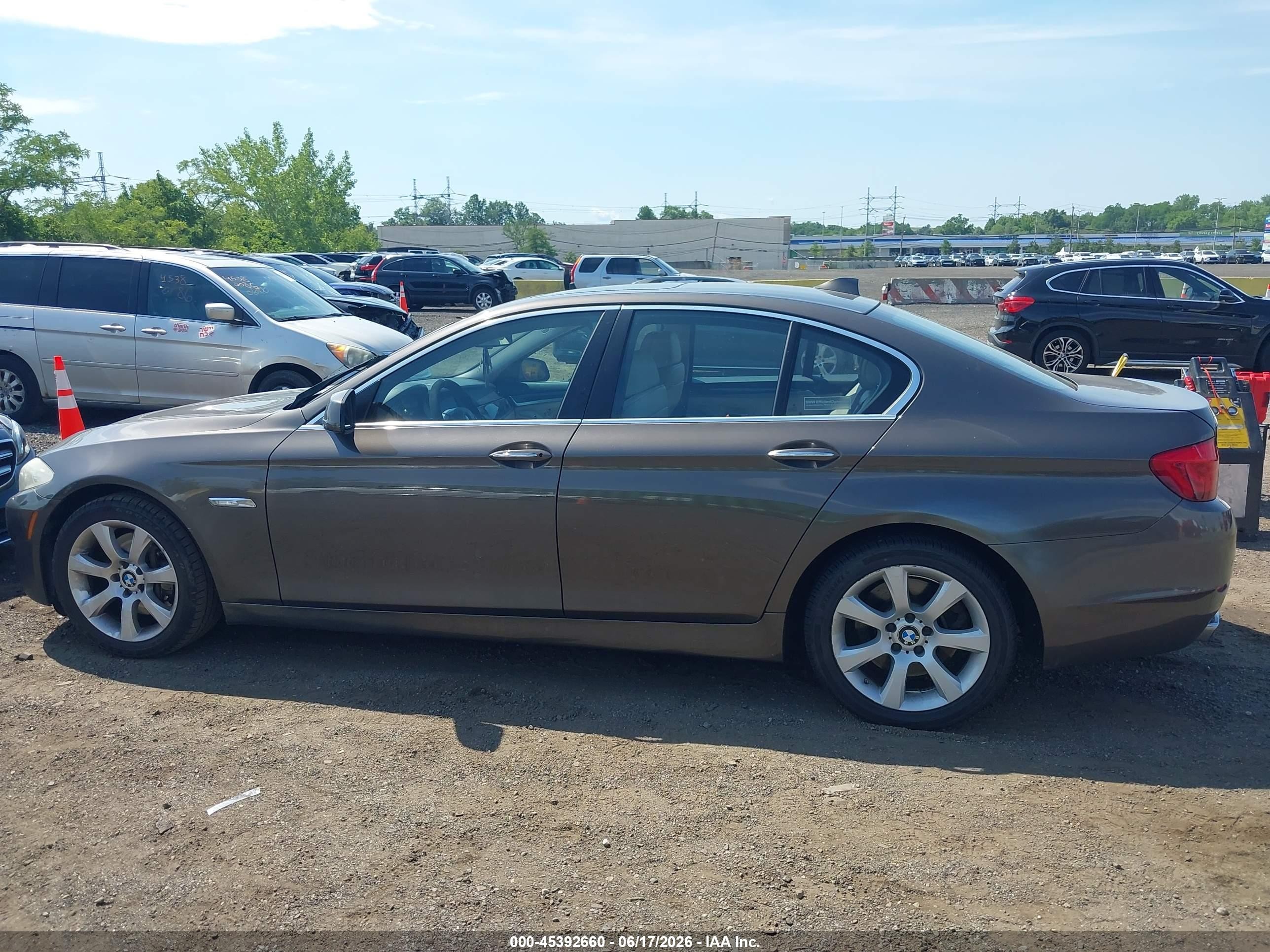 2013 Bmw 550i Xdrive Brown vin: WBAFU9C59DDY71436