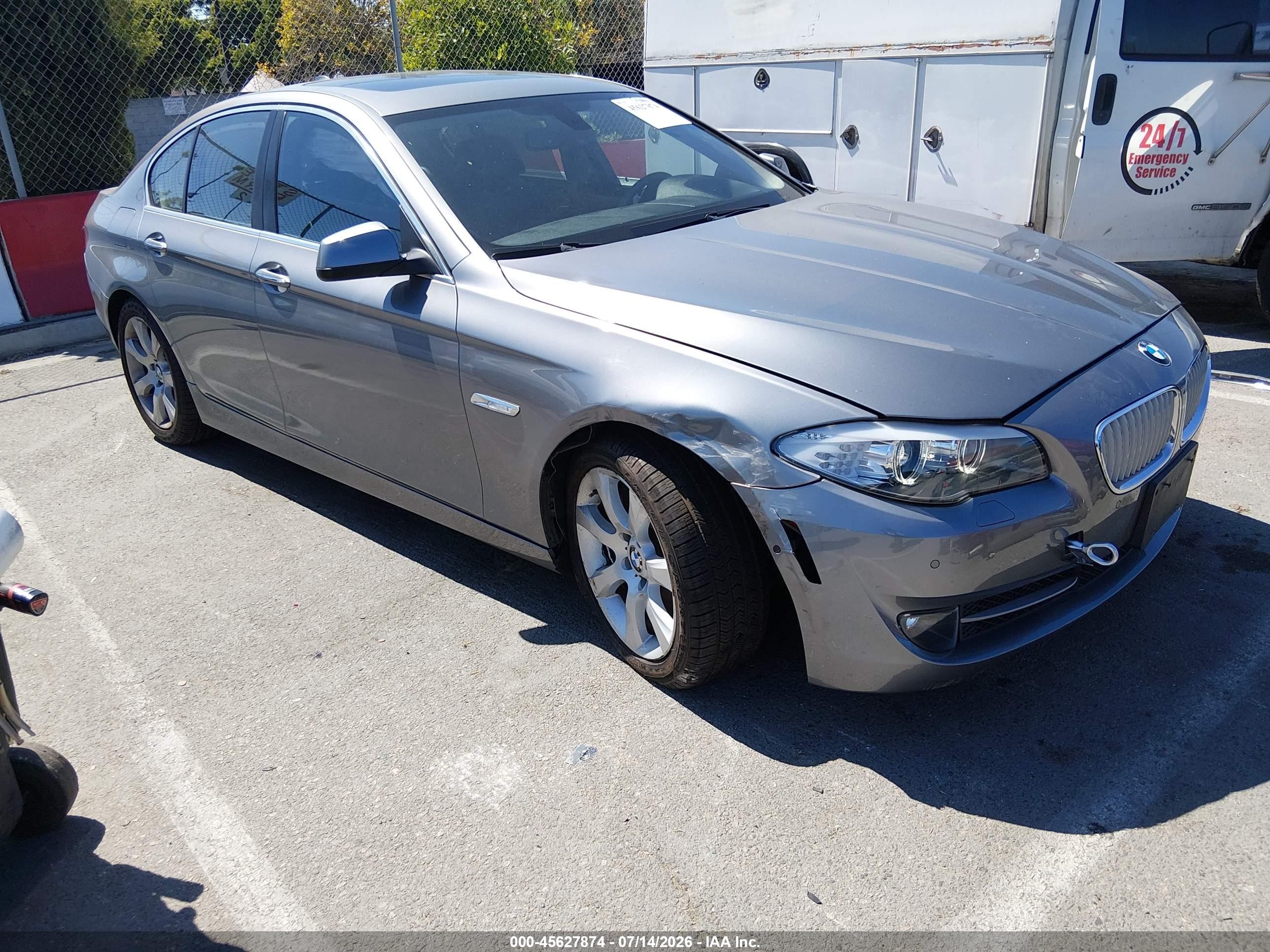 2013 Bmw 550i Xdrive Серый vin: WBAFU9C59DDY72828