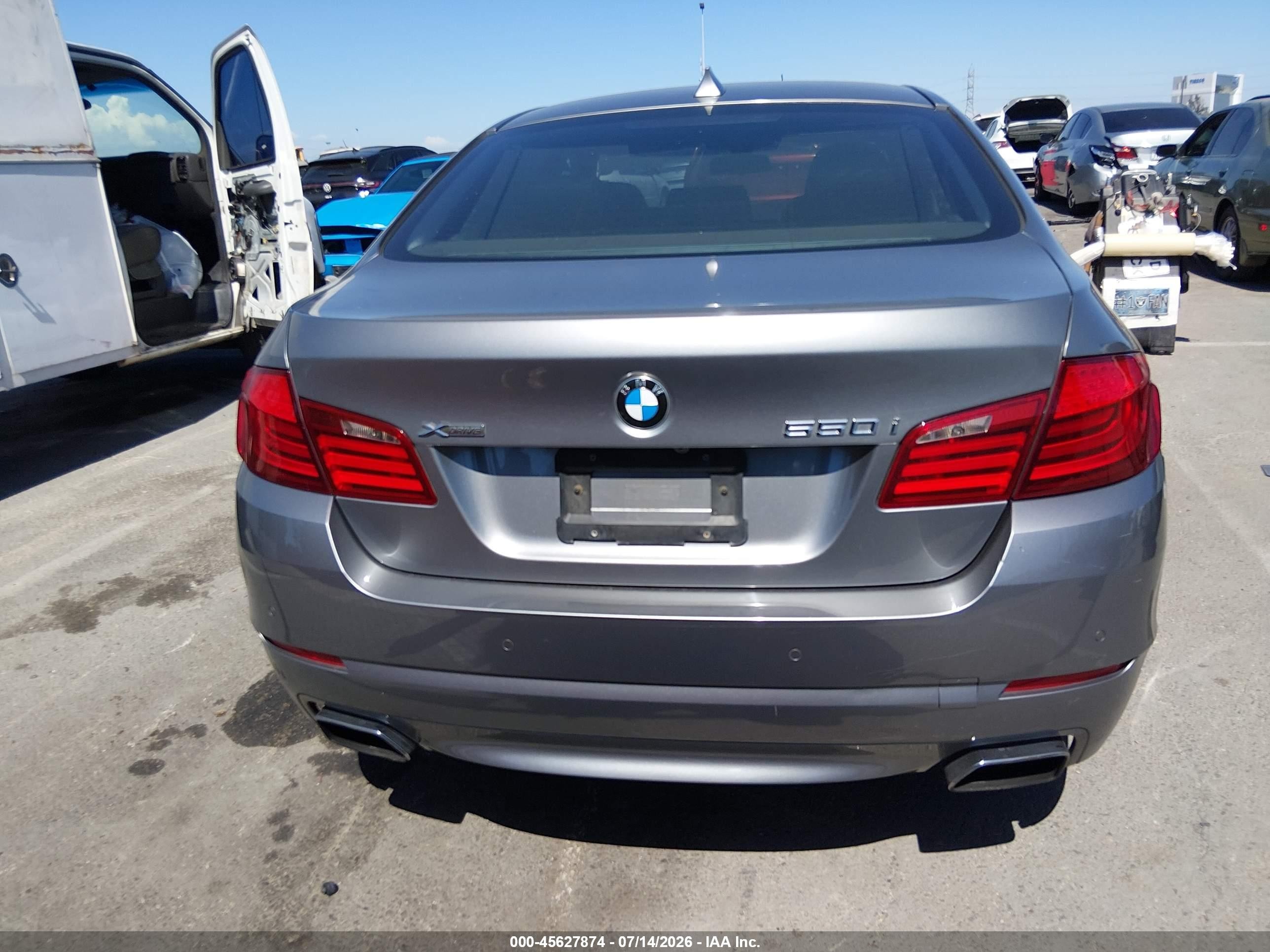 2013 Bmw 550i Xdrive Серый vin: WBAFU9C59DDY72828