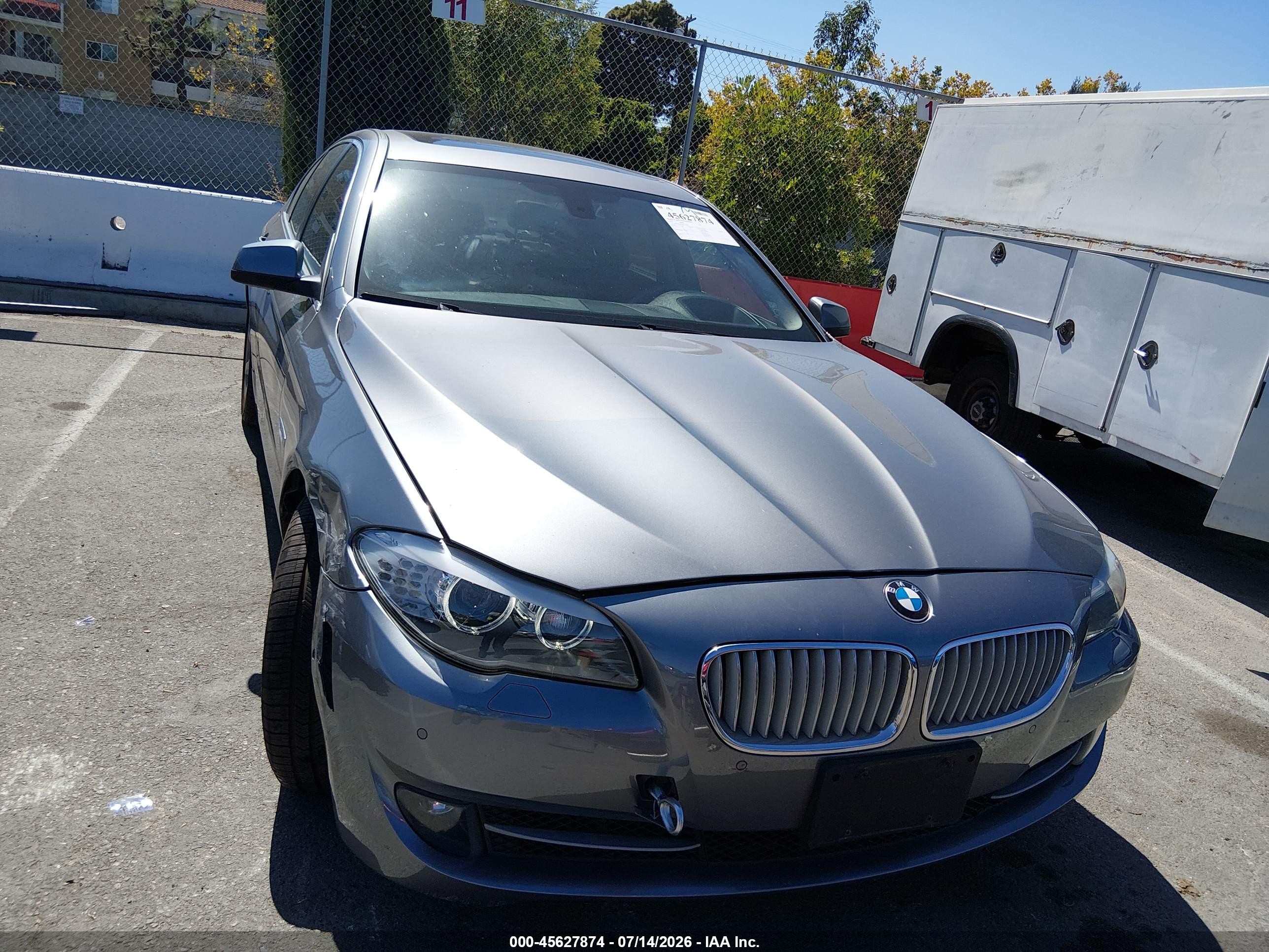 2013 Bmw 550i Xdrive Серый vin: WBAFU9C59DDY72828