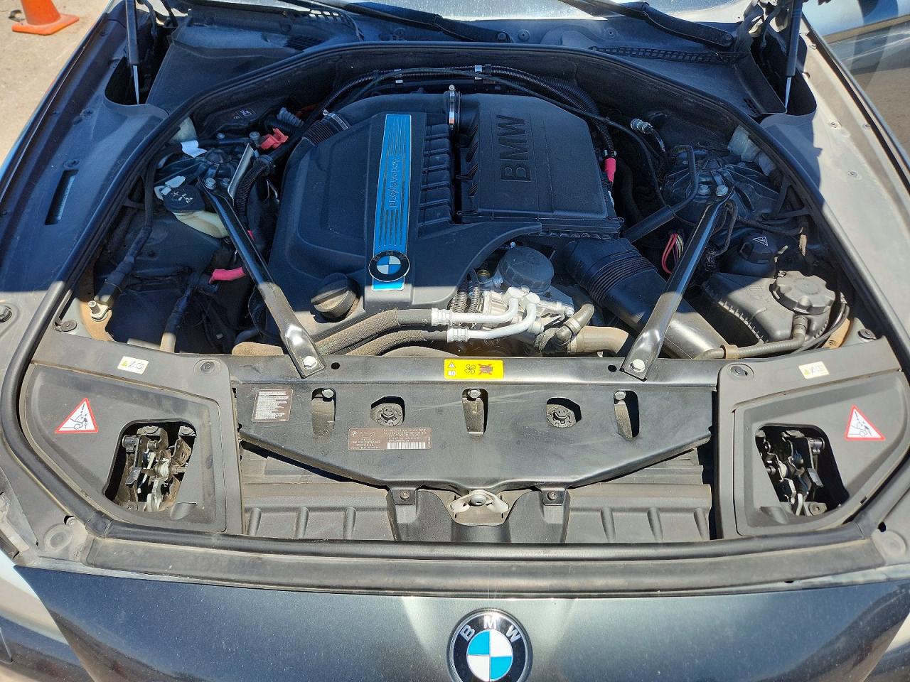 2013 Bmw 535 I Hybrid Синий vin: WBAFZ9C52DD090890