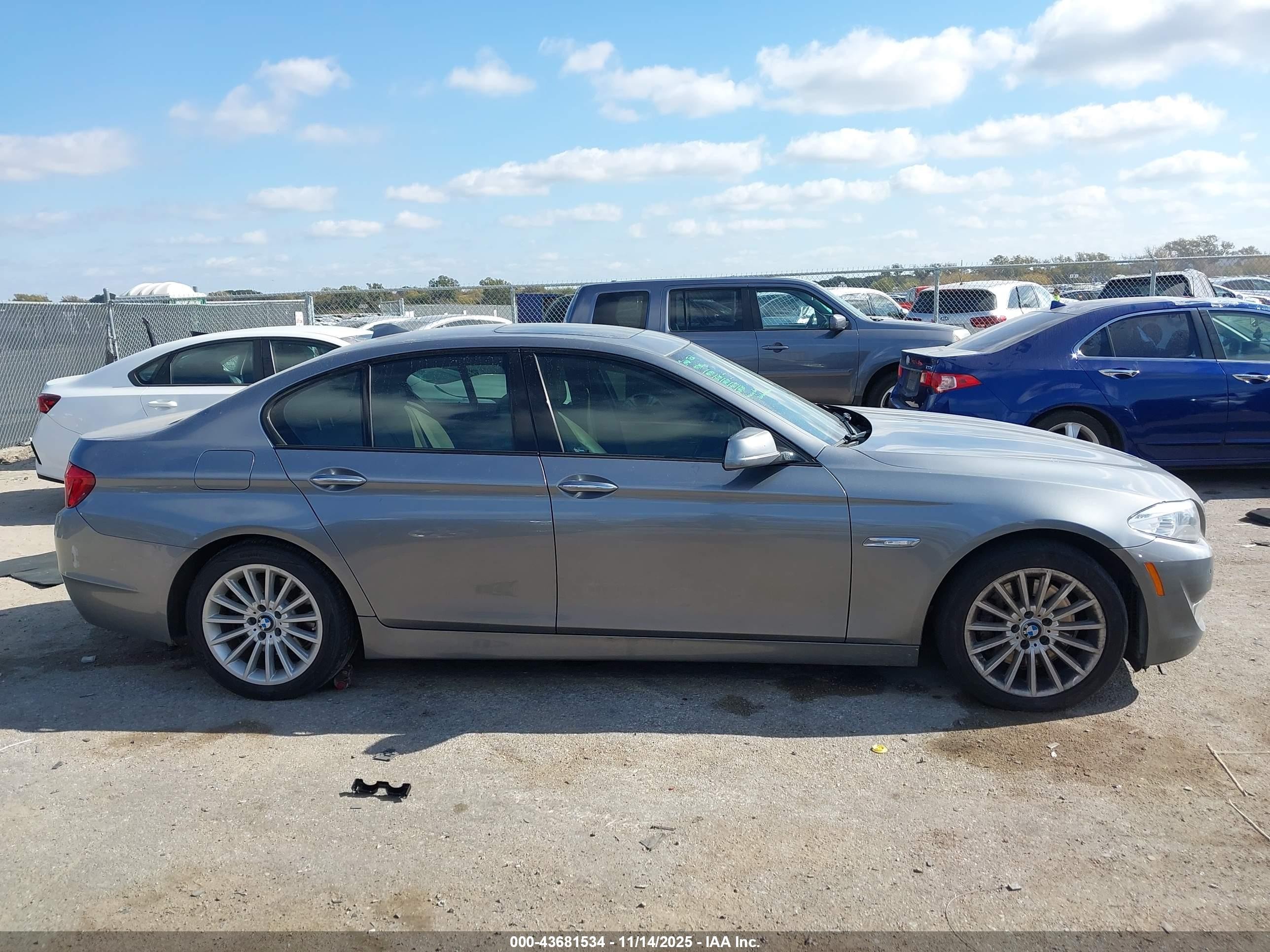 2013 Bmw Activehybrid 5   Серебряный vin: WBAFZ9C5XDC751992