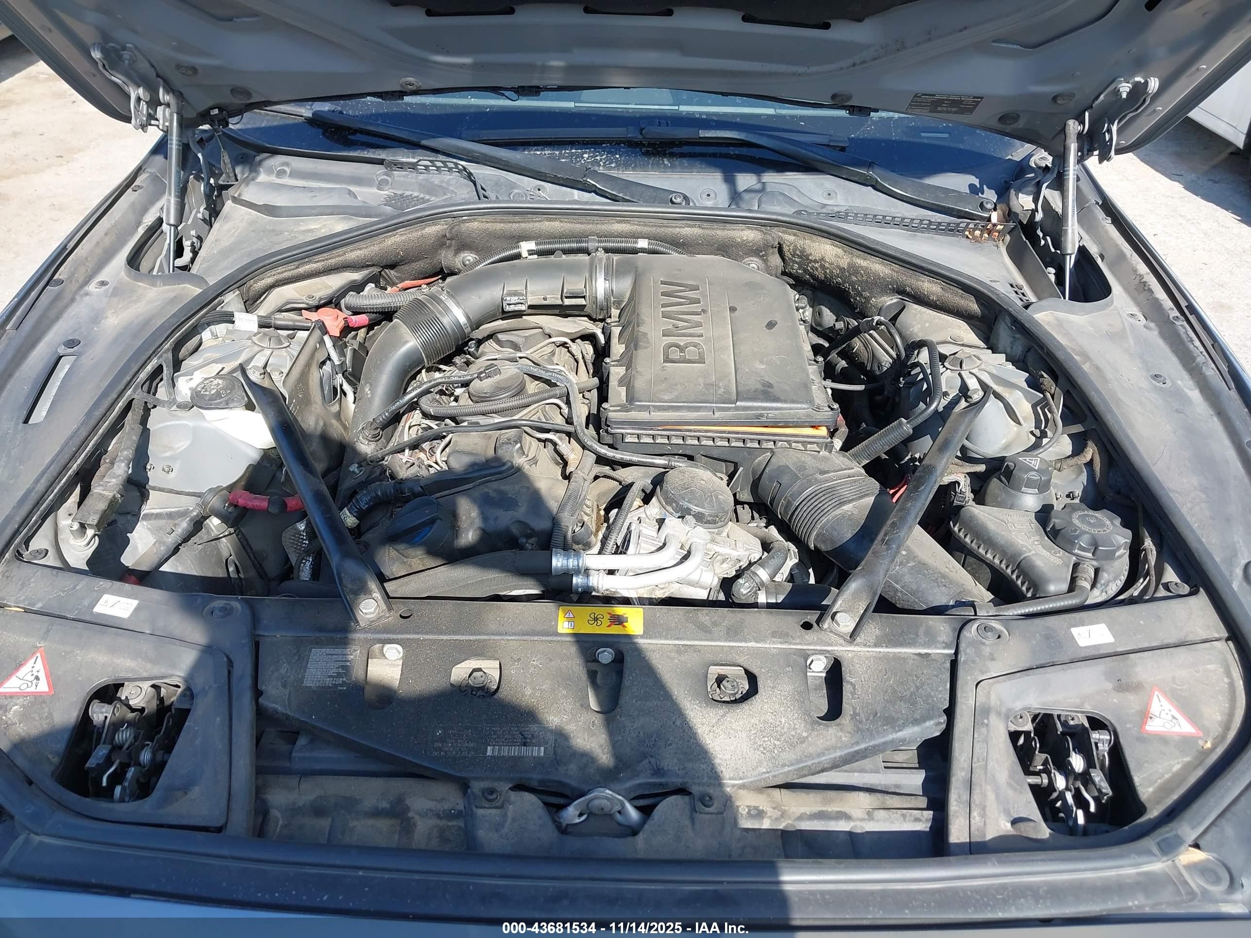 2013 Bmw Activehybrid 5   Серебряный vin: WBAFZ9C5XDC751992