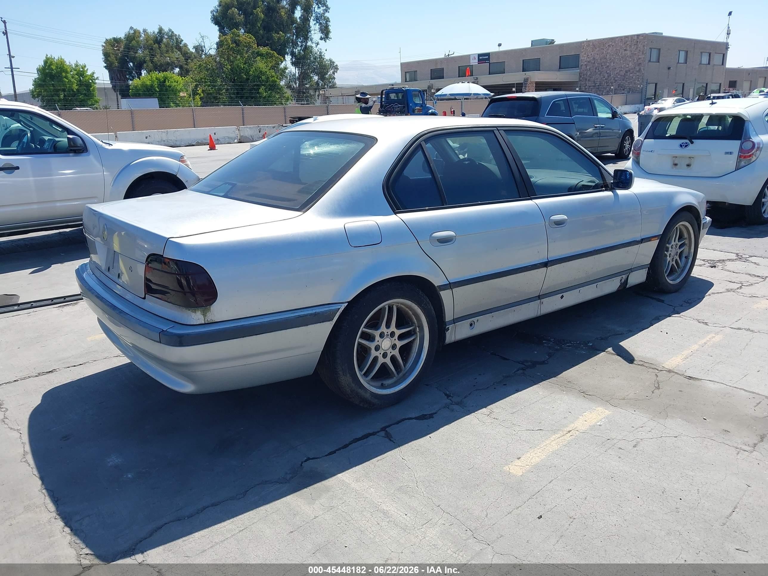 1999 Bmw 740ia   Silver vin: WBAGG8335XDN75287