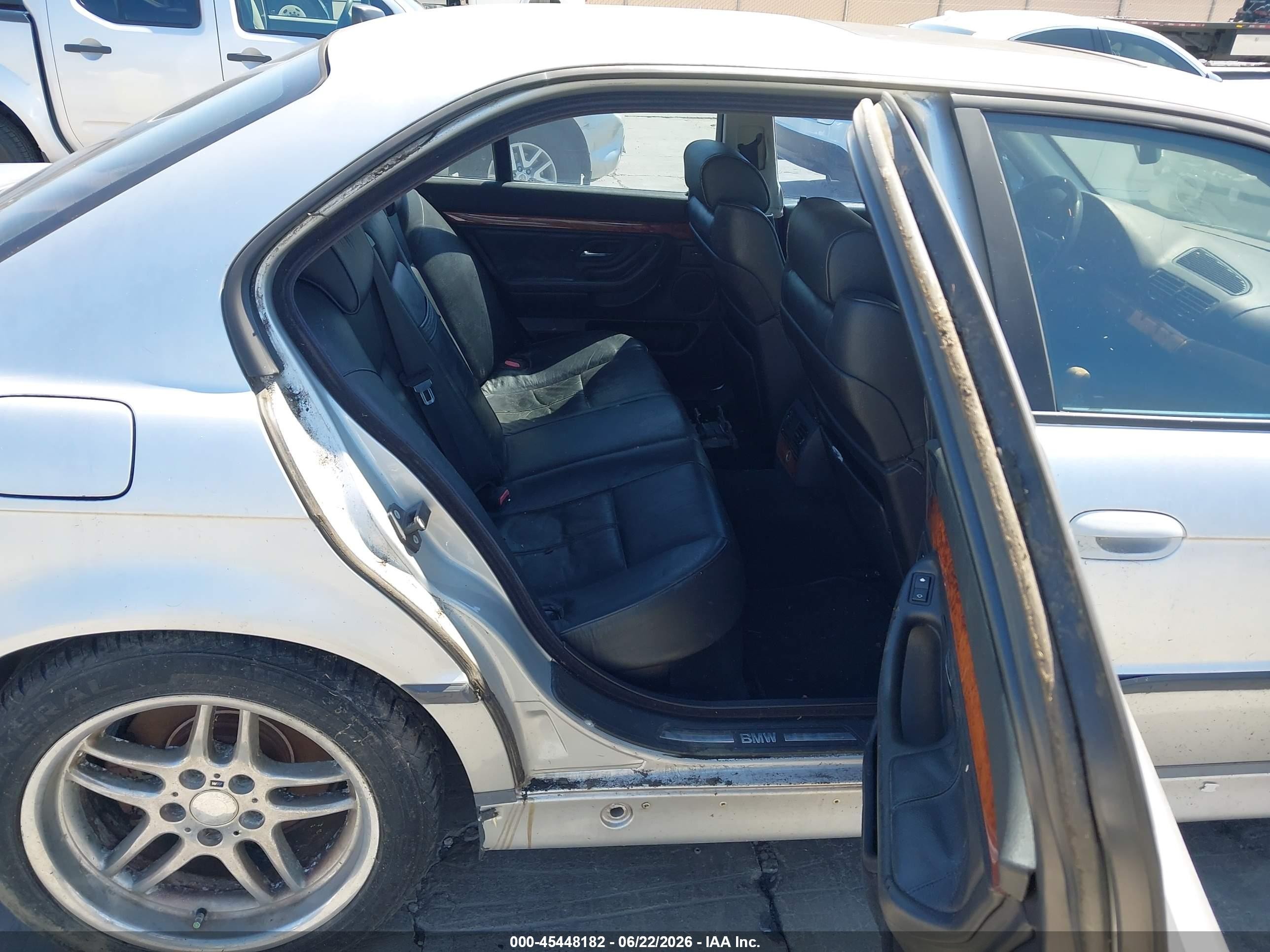 1999 Bmw 740ia   Silver vin: WBAGG8335XDN75287