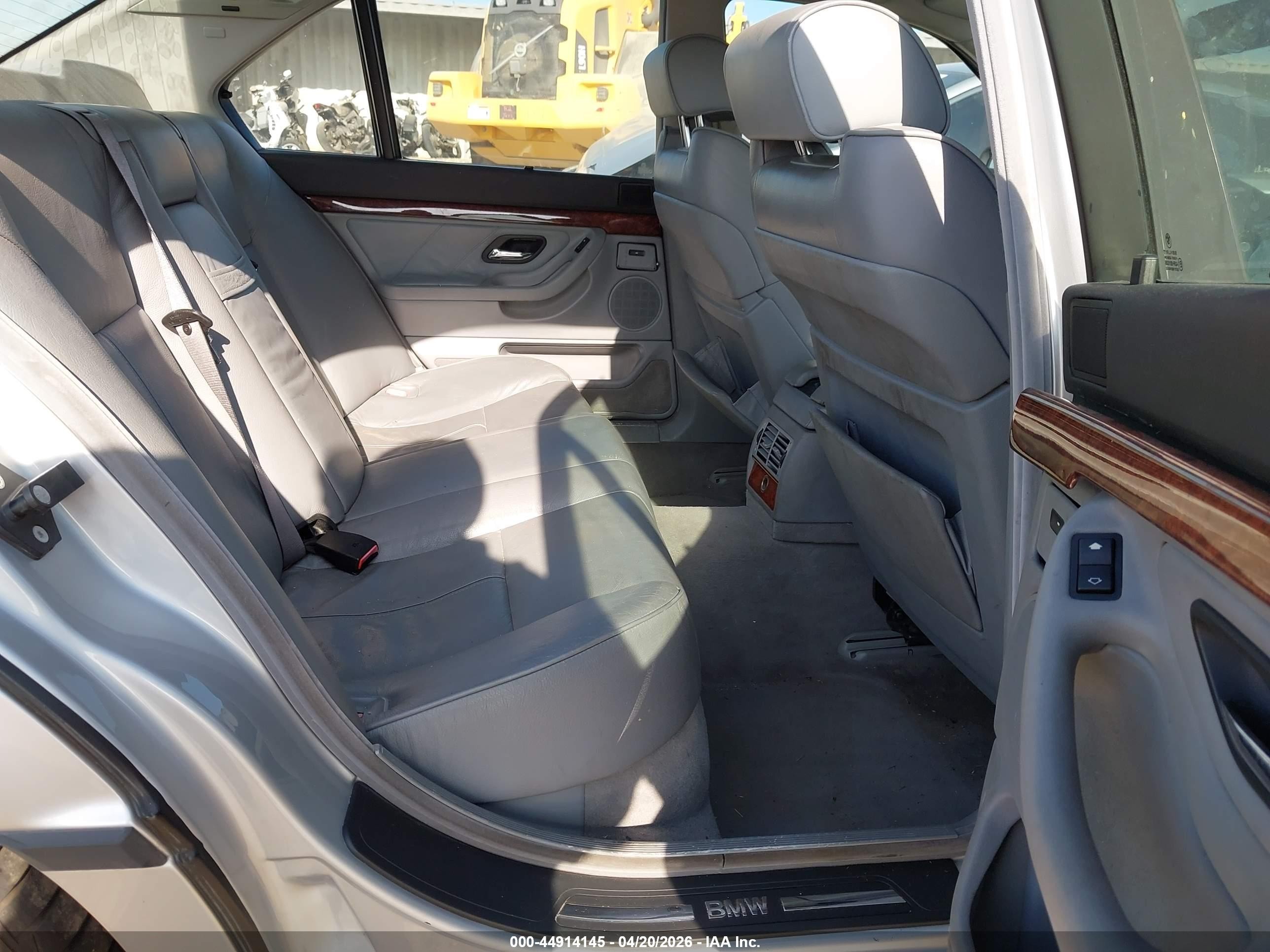 2001 Bmw 740ia   Silver vin: WBAGG83421DN83007