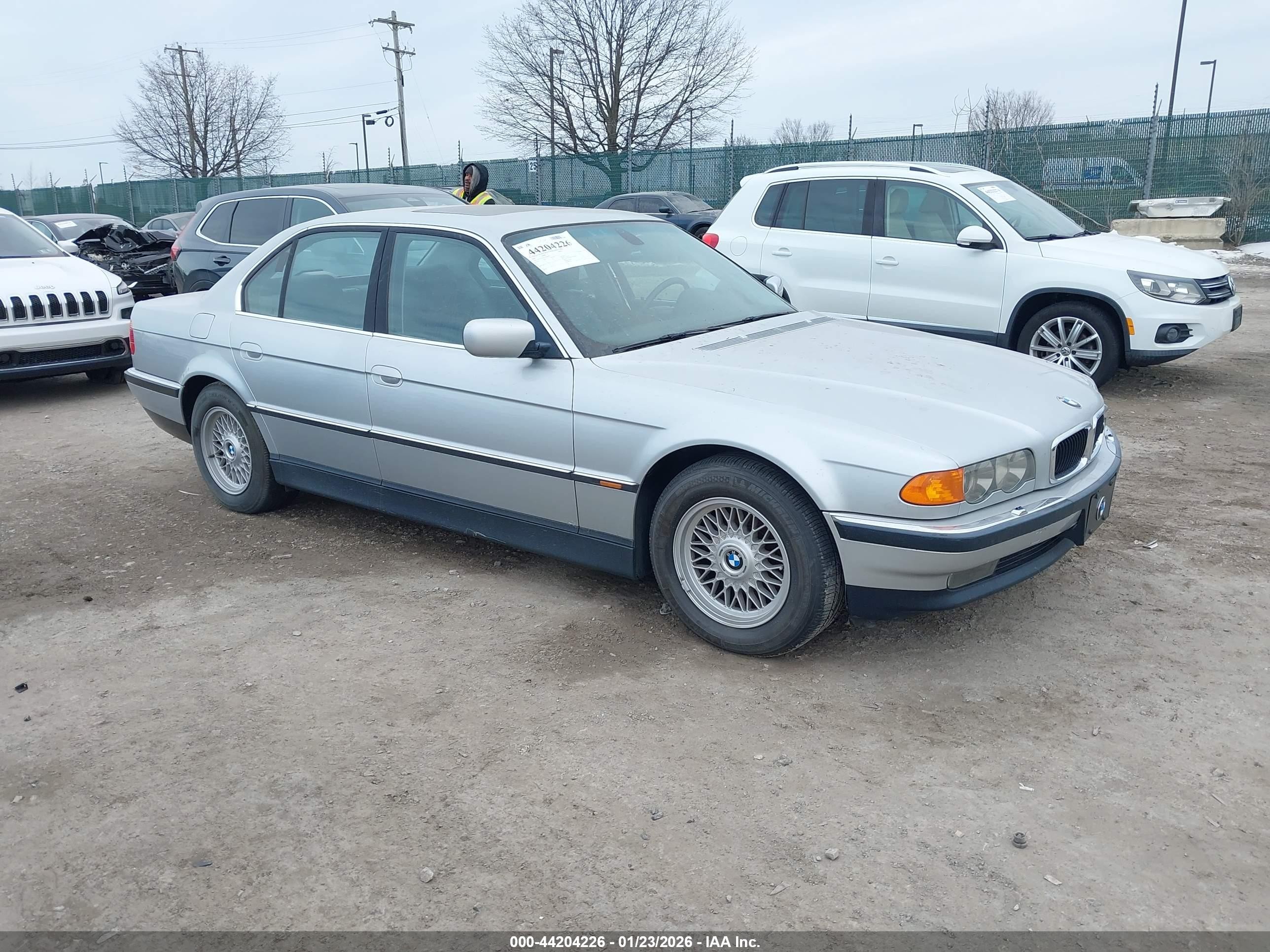 2000 Bmw 740ia   Silver vin: WBAGG8343YDN80997