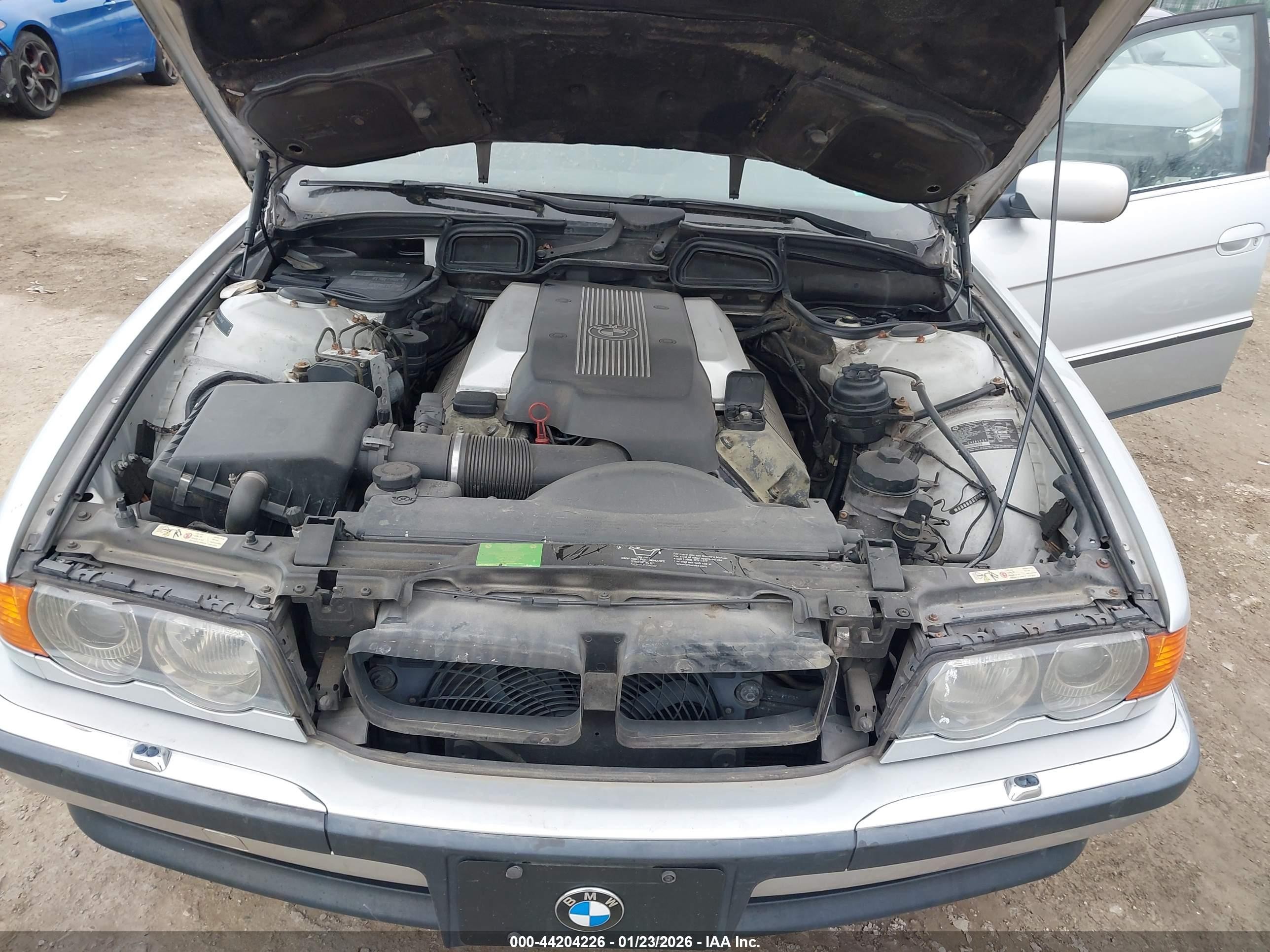 2000 Bmw 740ia   Silver vin: WBAGG8343YDN80997