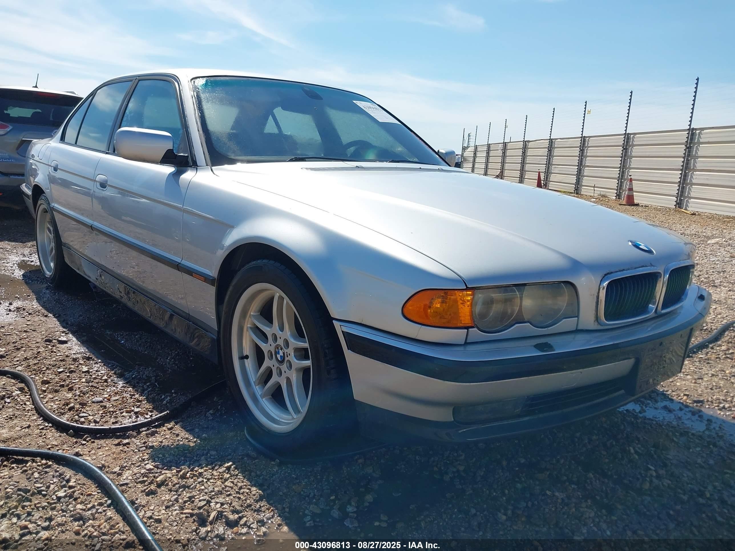 2000 Bmw 740ia   Silver vin: WBAGG8344YDN80815