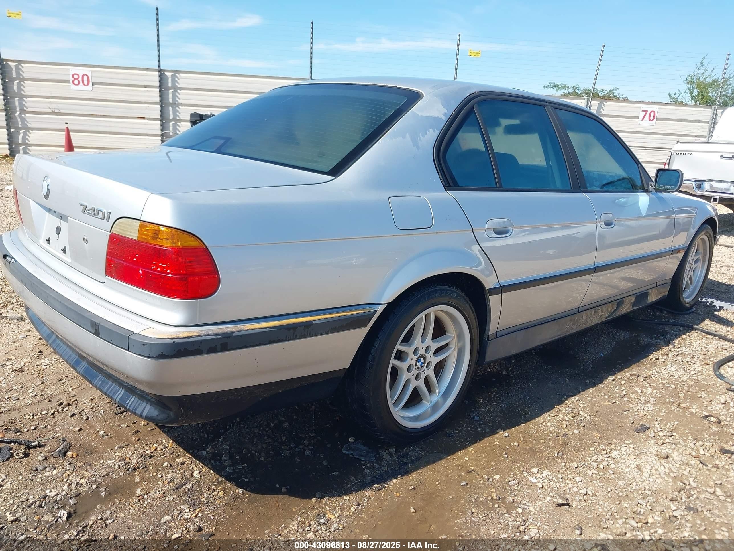 2000 Bmw 740ia   Silver vin: WBAGG8344YDN80815