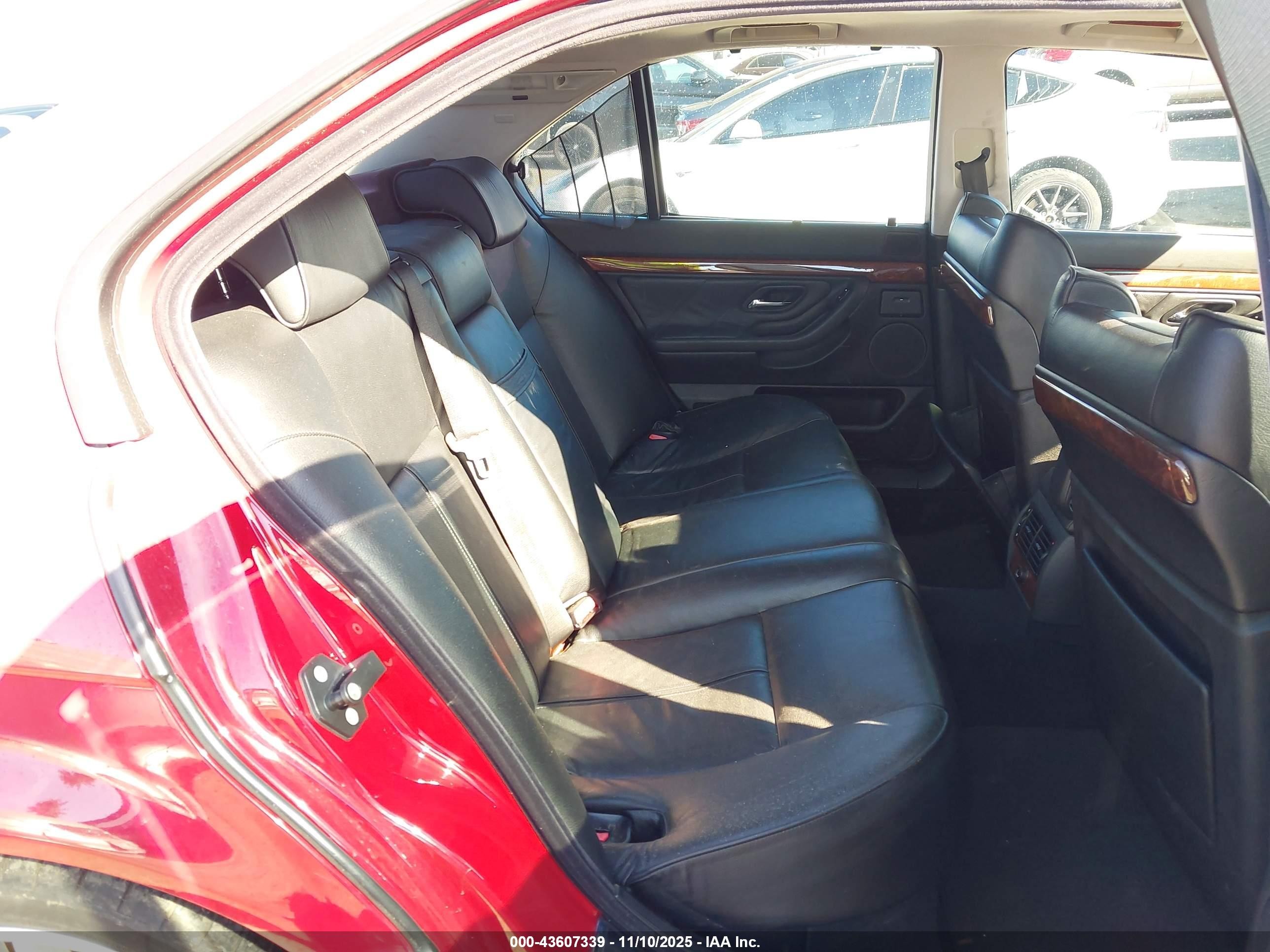 2001 Bmw 740ia   Red vin: WBAGG83451DN86175