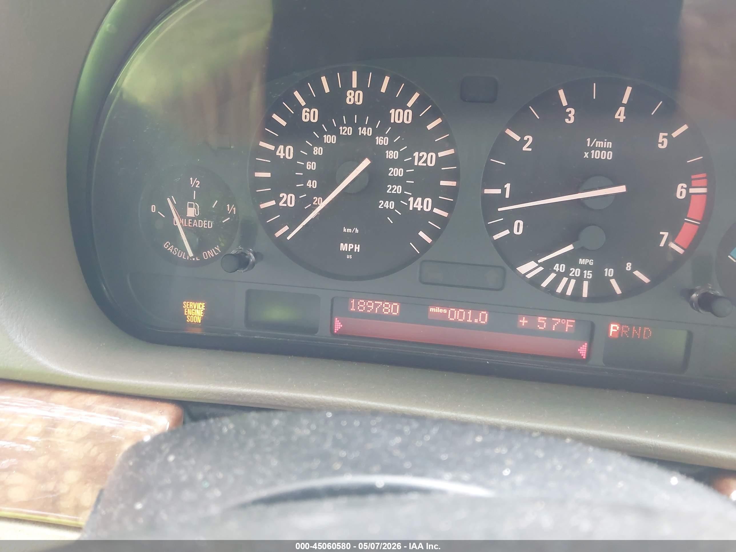 2000 Bmw 740ia   Burgundy vin: WBAGG8345YDN75638
