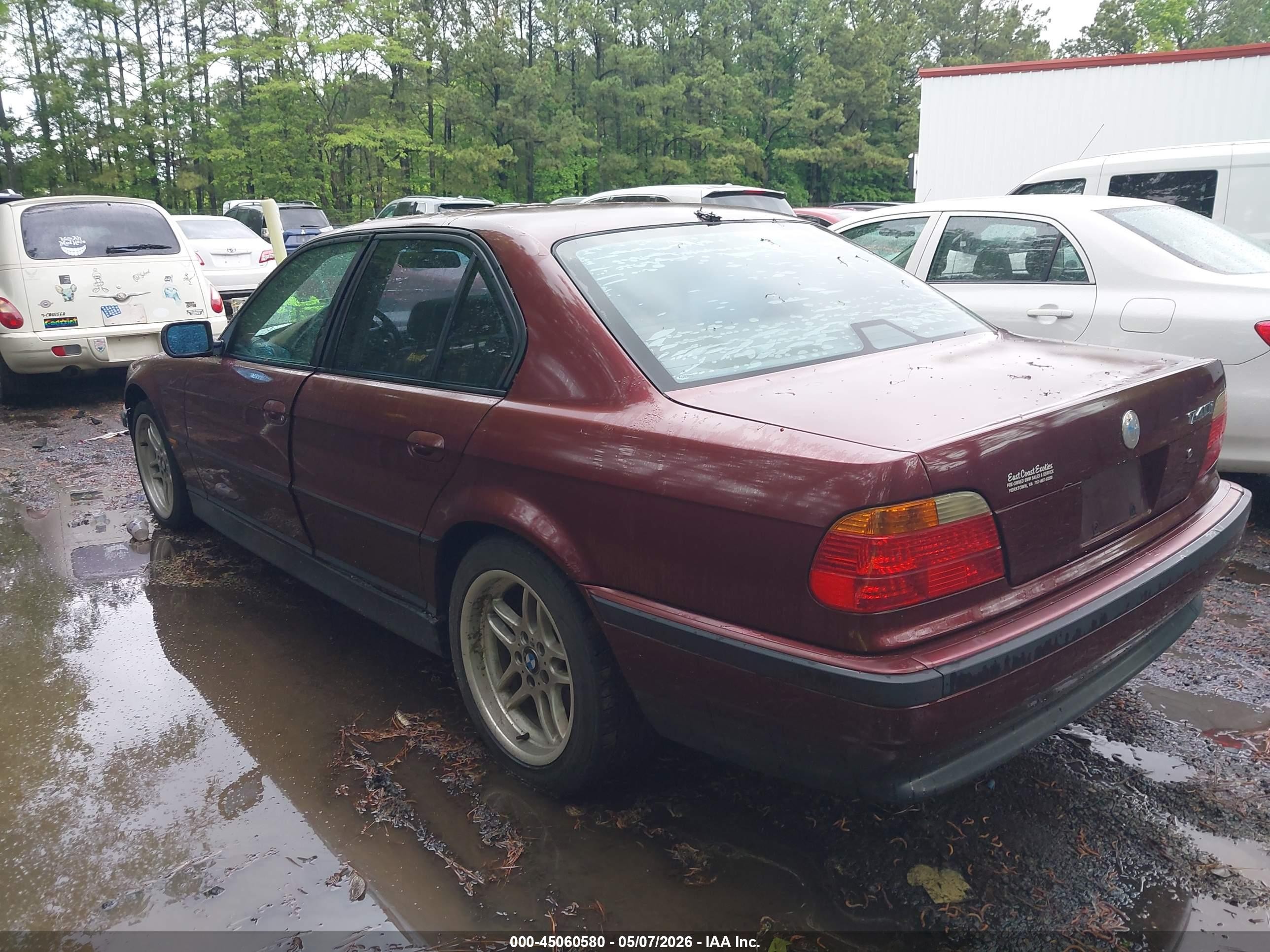 2000 Bmw 740ia   Burgundy vin: WBAGG8345YDN75638