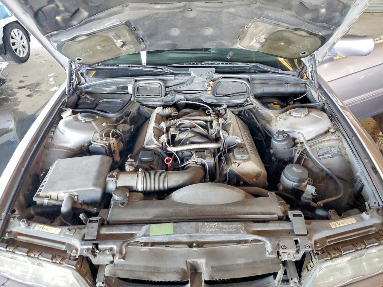 2000 Bmw 740 I Automatic Silver vin: WBAGG8348YDN79649