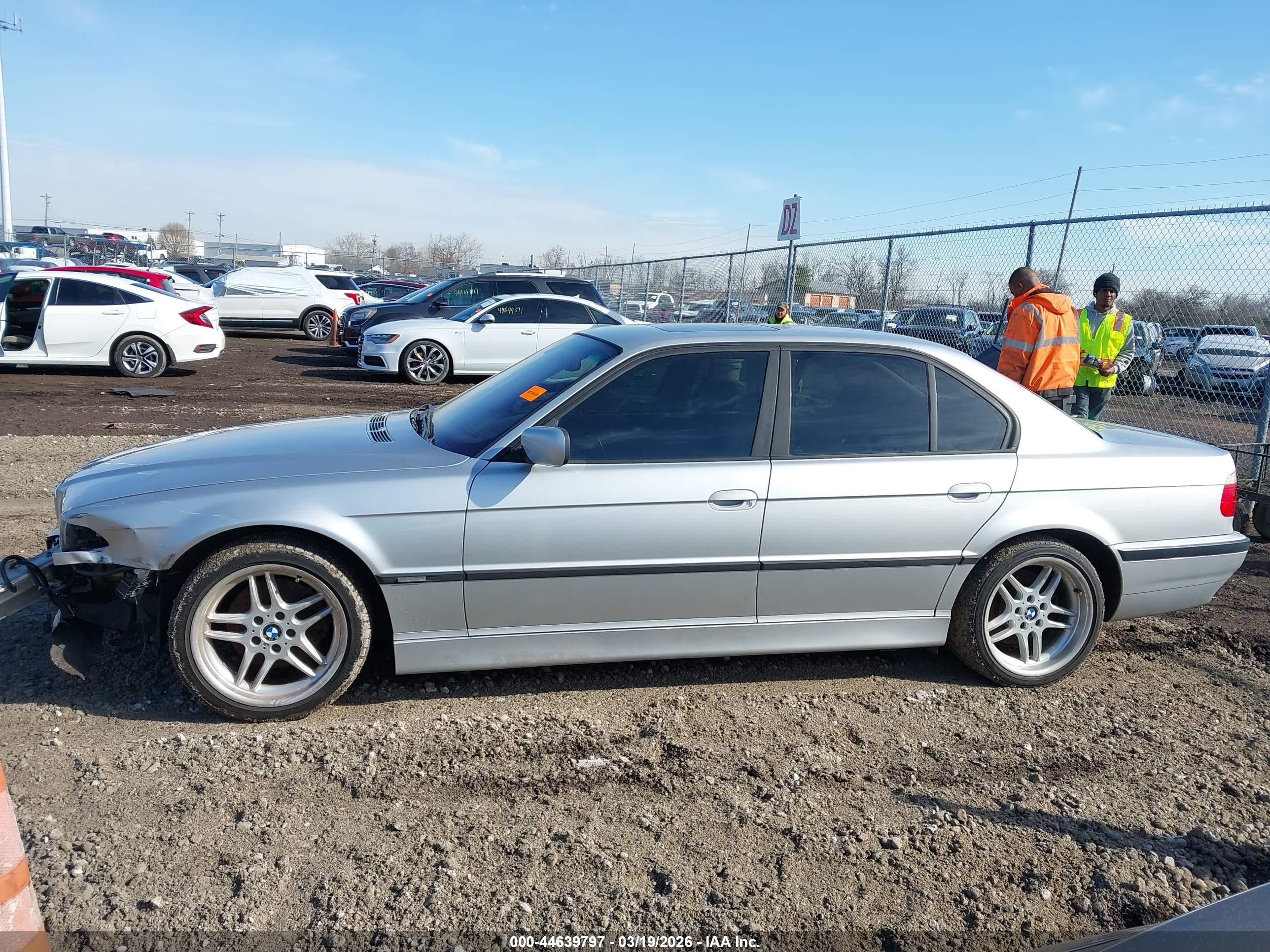 2001 Bmw 740ia   Silver vin: WBAGG83491DN84140