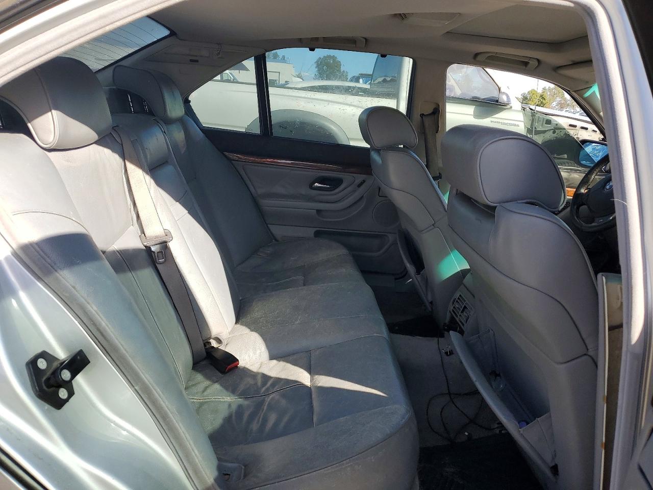 2000 Bmw 740 I Automatic Silver vin: WBAGG834XYDN79409
