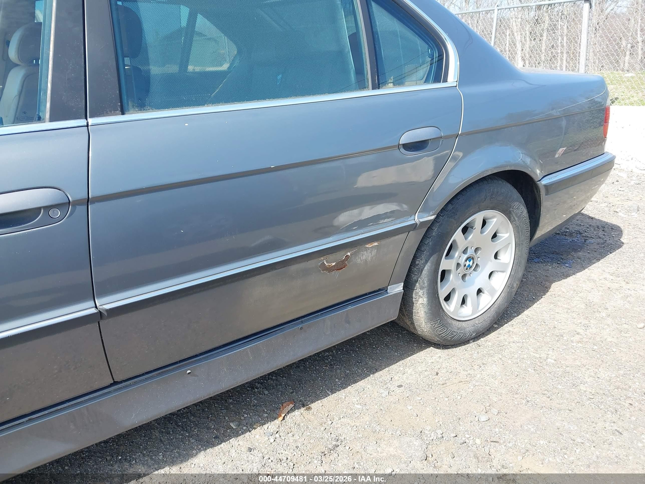 2001 Bmw 740il   Gray vin: WBAGH83411DP26770