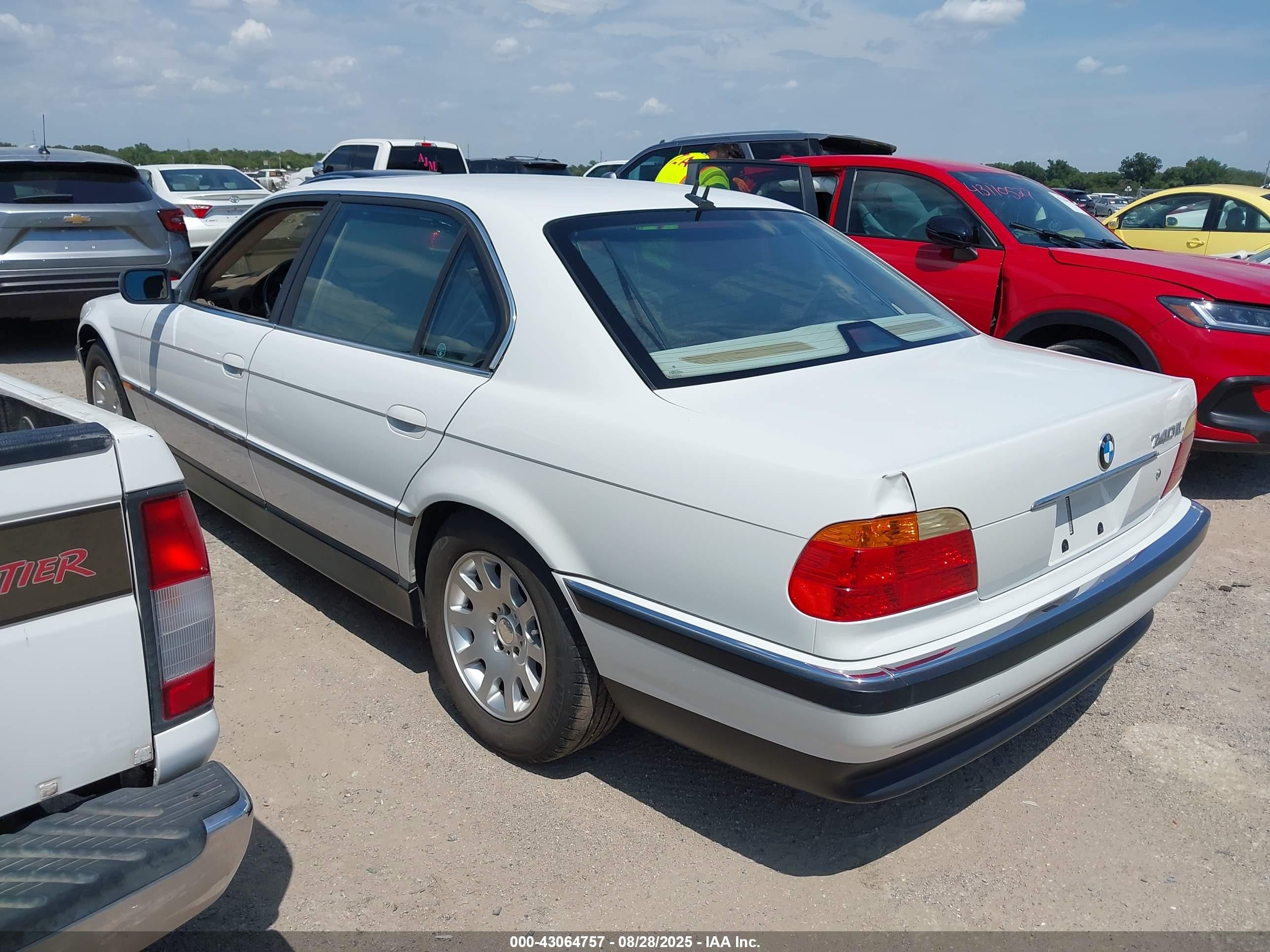 2000 Bmw 740 Il White vin: WBAGH8341YDP07890