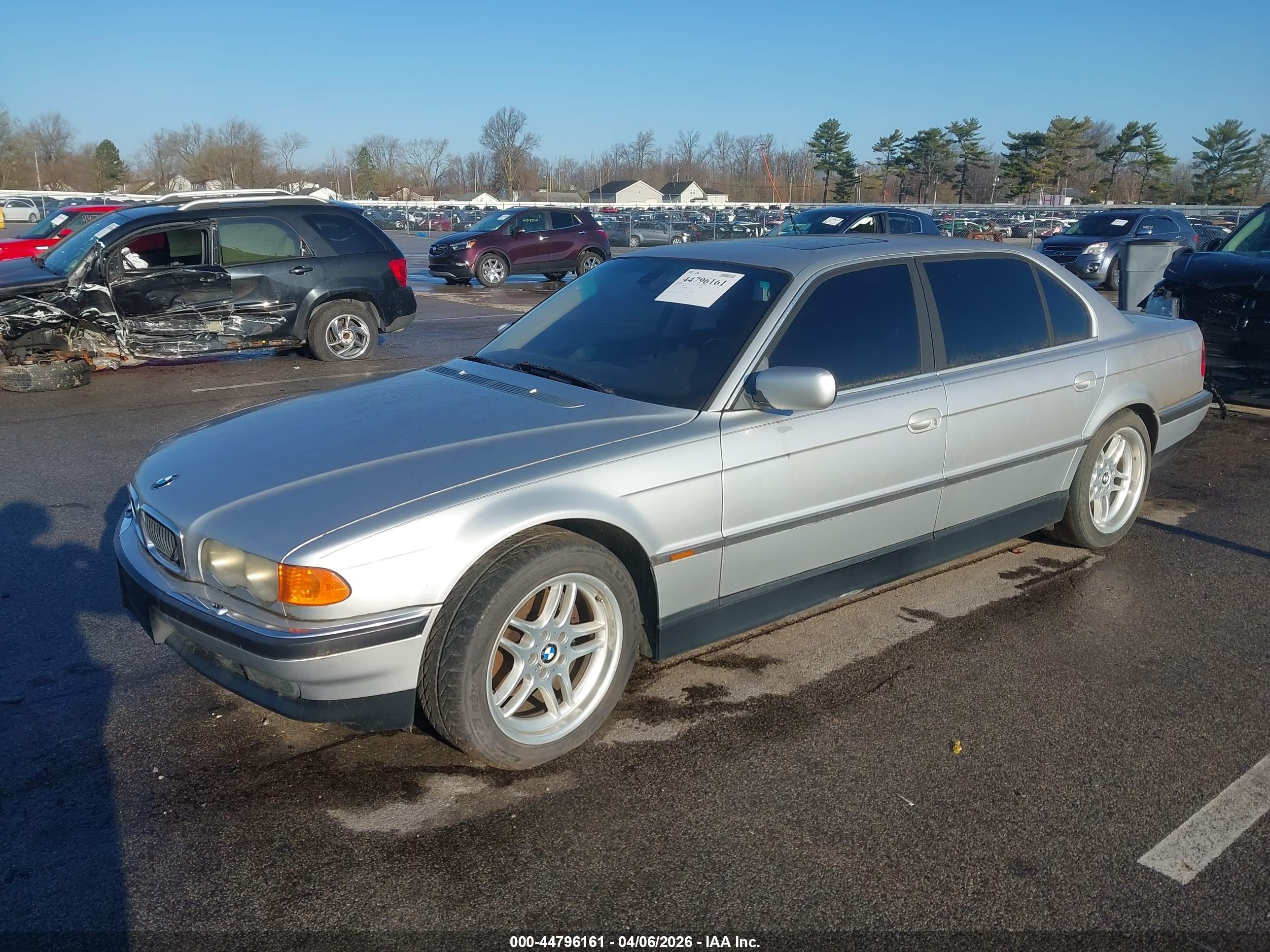 2000 Bmw 740il   Silver vin: WBAGH8341YDP15309